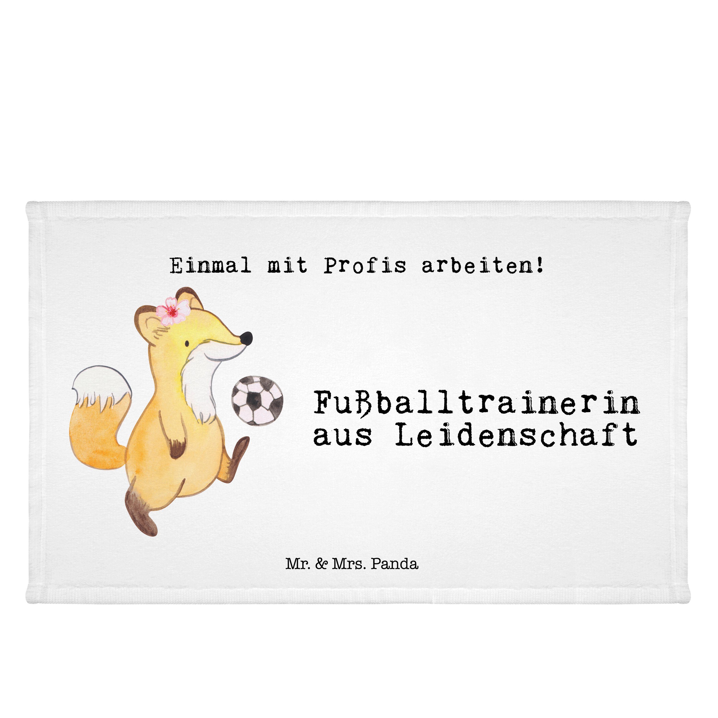 Mr. & Mrs. Panda Handtuch Fußballtrainerin aus Leidenschaft - Weiß - Geschenk, Schenken, Fußbal, (1-St)