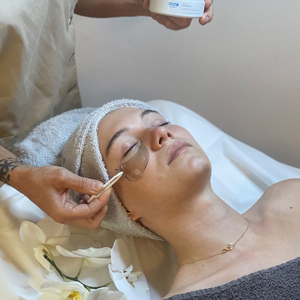 Jochen Schweizer Erlebnisgutschein Gesichtsbehandlung Rosenheim, Gesichtszauber in Rosenheim: Deine Beauty-Auszeit