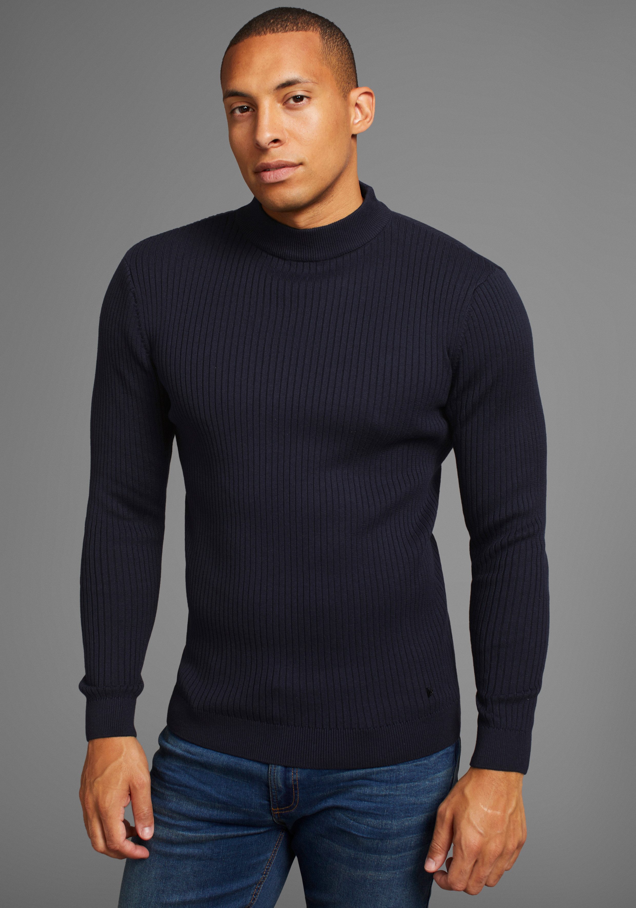 Stehkragenpullover