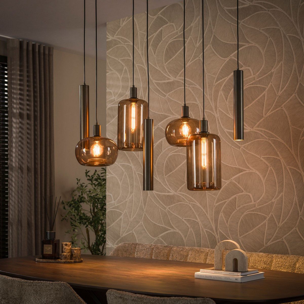 leven! Annekathrin Storkebaum LED Pendelleuchte Pendellampe LUMORA 7 flammig 110 cm Glas beige höhenverstellbar, 4 × E27, 3 × GU10 (Leuchtmittel nicht enthalten), Höhenverstellbar, dimmbar, Farbe wählbar, warme Lichtwirkung