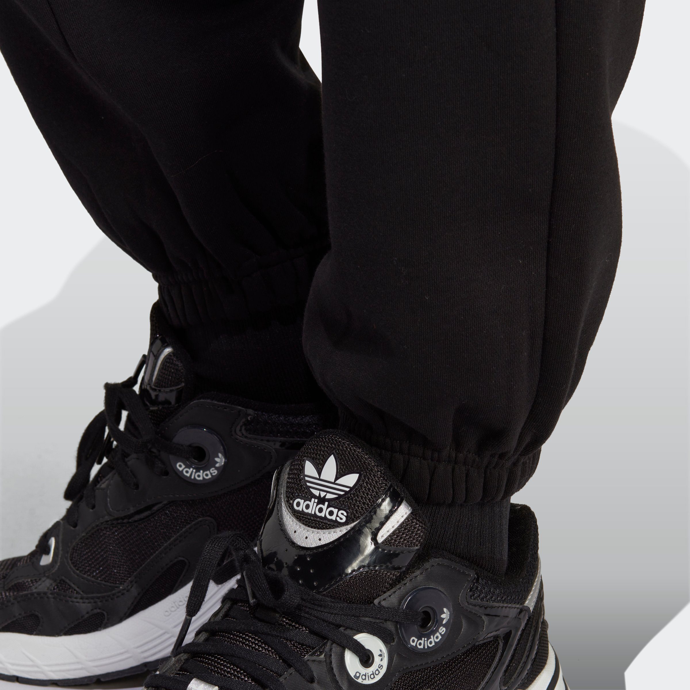 adidas Originals Black FLEECE Sporthose ESSENTIALS (1-tlg)