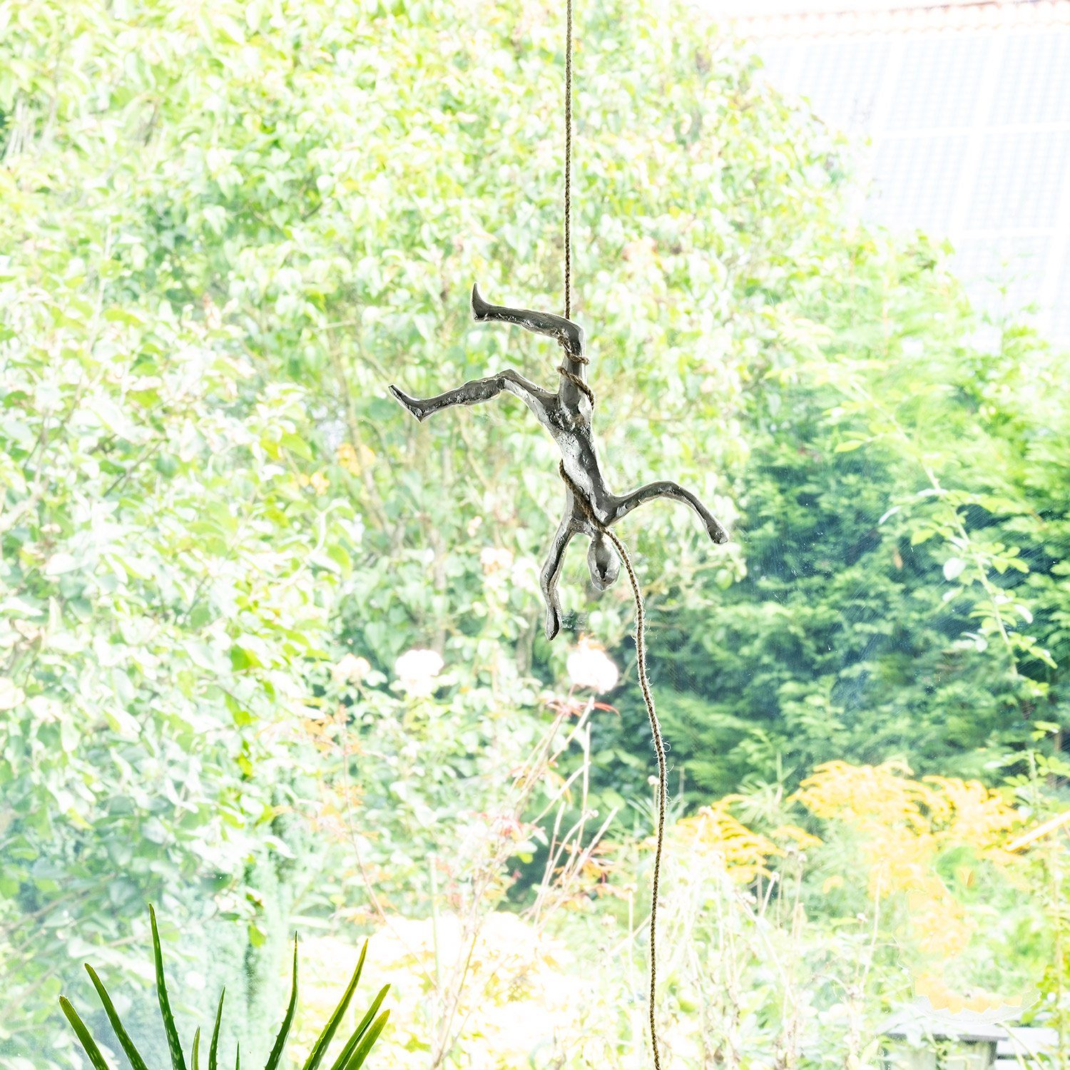 Moritz Skulptur Aluminium Figur x Tischdeko, 6 Kletterer x 30 cm, Dekoobjekt Holz, Fensterdeko, 12 Holzdeko Wanddeko