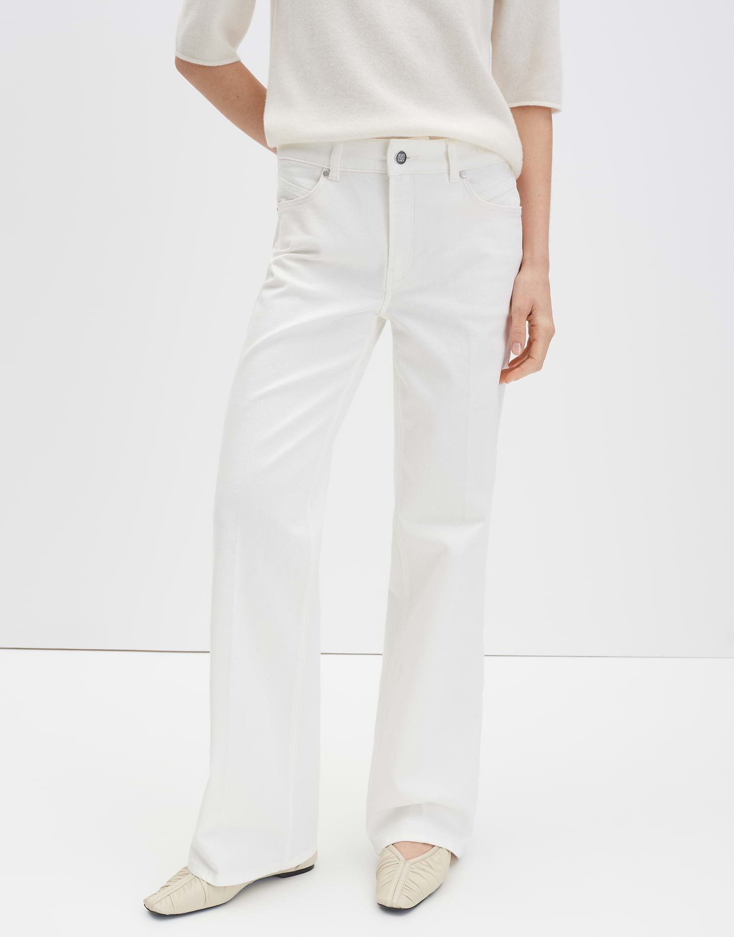 someday Bootcut-Jeans CARIE ICONIC aus Baumwollmix Mid Rise leicht ausgestelltes Bein, elastischer Stoff