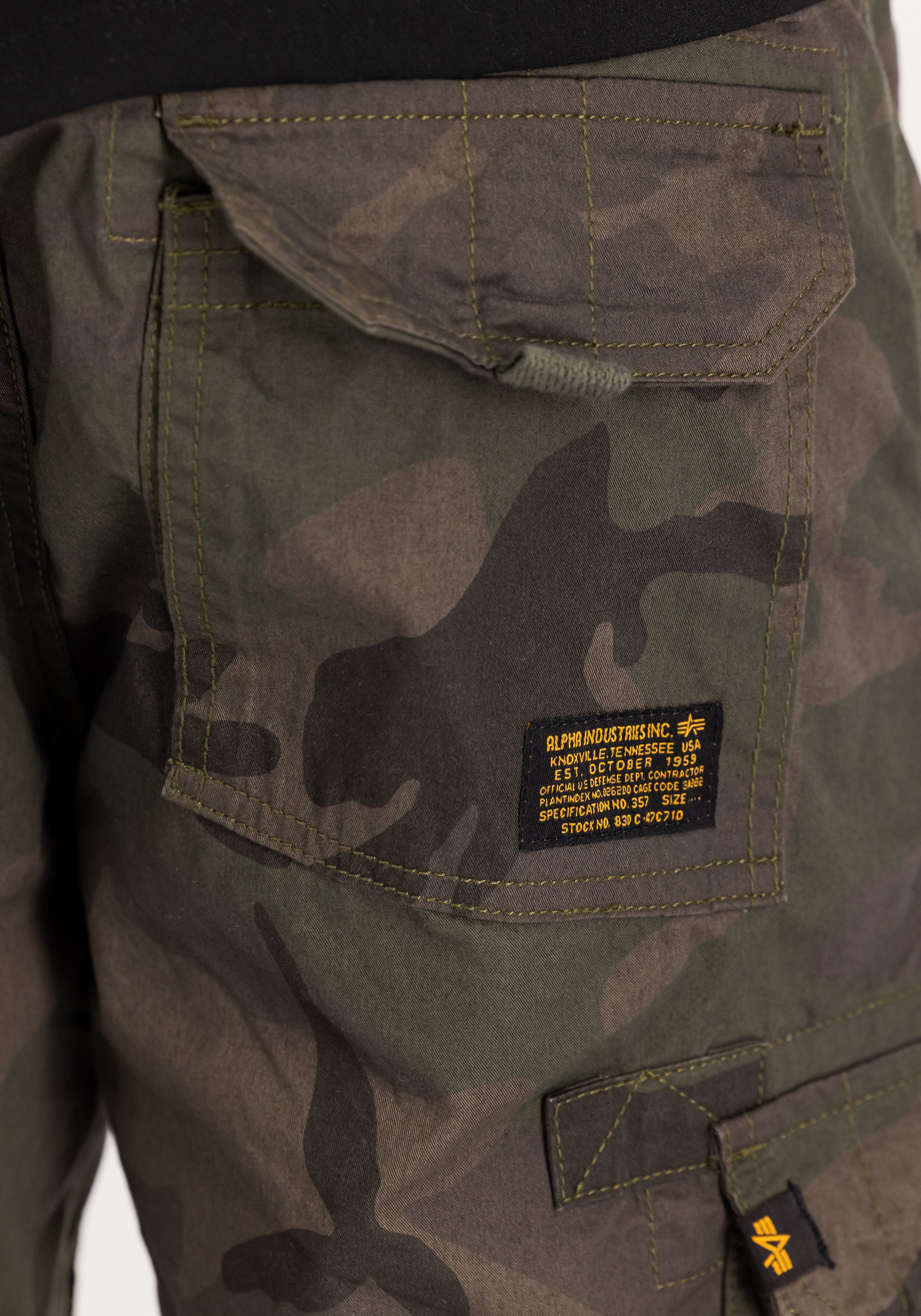 Alpha Industries Shorts Jet Short Camo