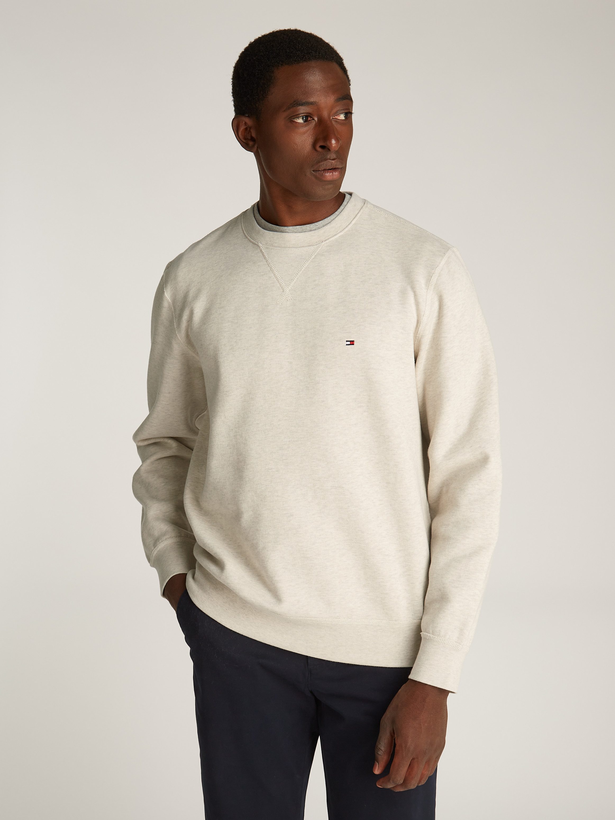 Tommy Hilfiger Sweatshirt ESS SEASONAL FLEECE CREWNECK mit Rundhals und Sti günstig online kaufen