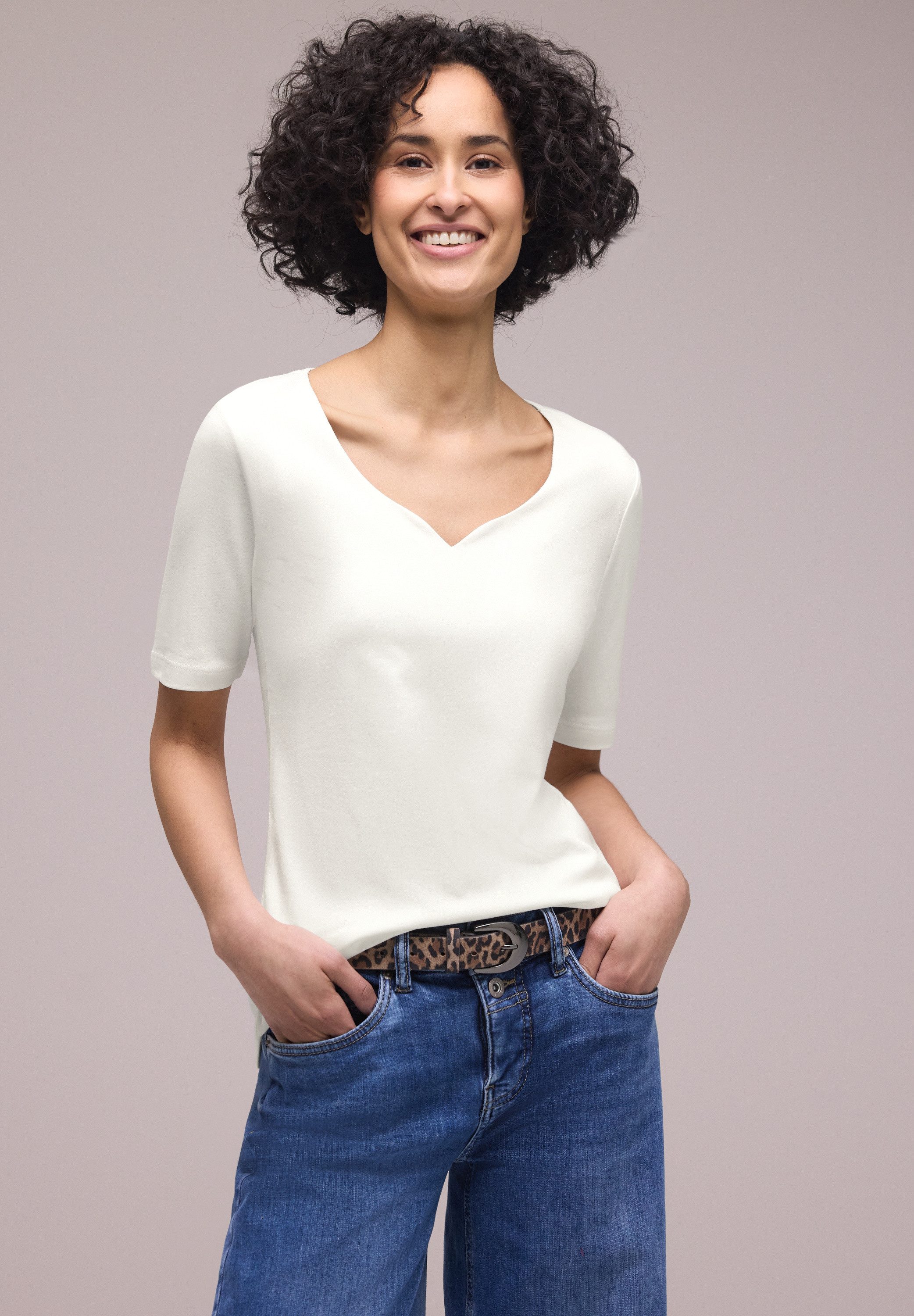 STREET ONE Kurzarmshirt Style Ada Sommershirt mit Herz-Ausschnitt