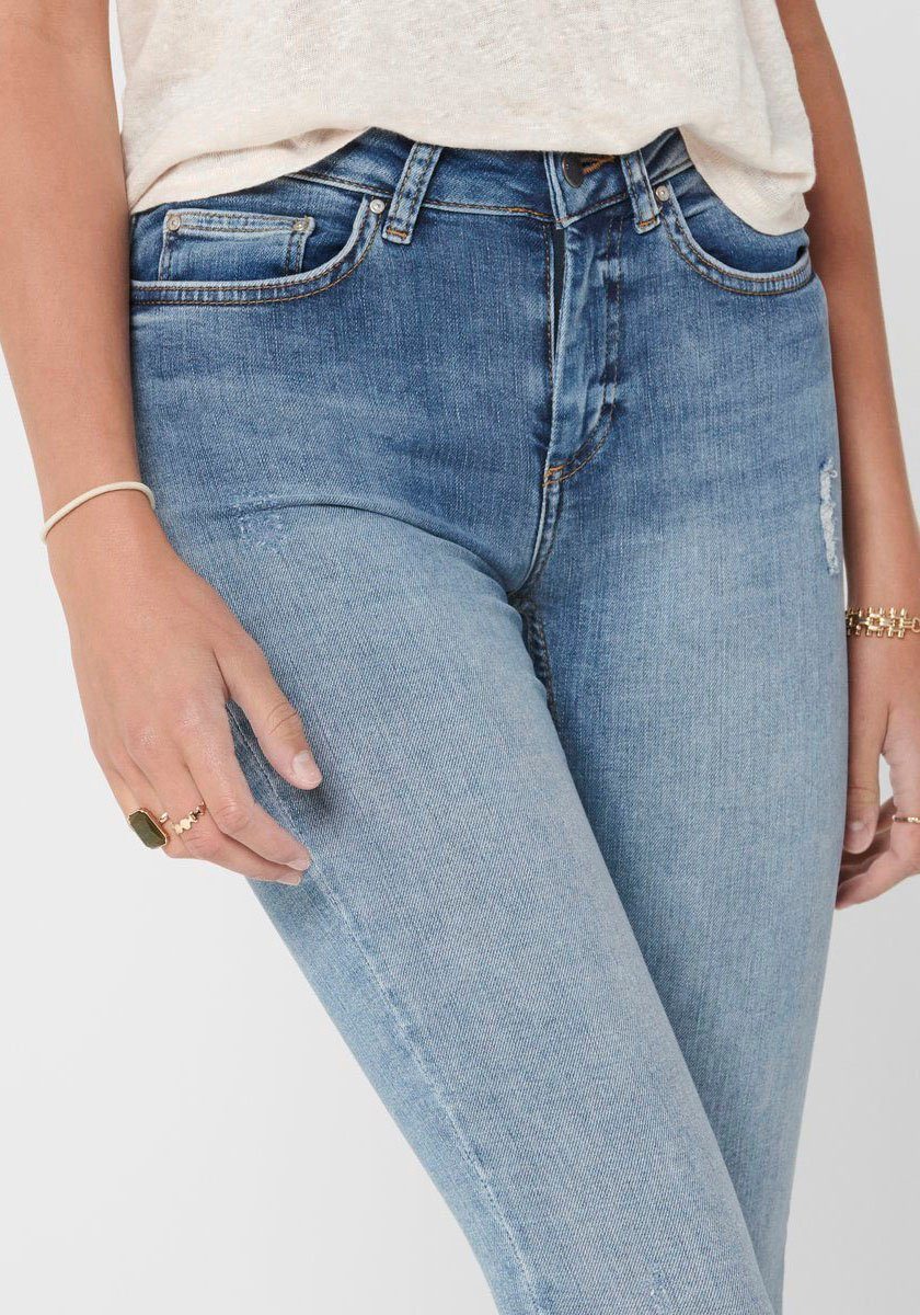 ONLY Ankle-Jeans ONLBLUSH – Ankle-Jeans mit Destroyed Look für trendige Outfits Abriebeffekte, modisch, skinny fit, Rundhals, regular fit – Bild 4 von 5