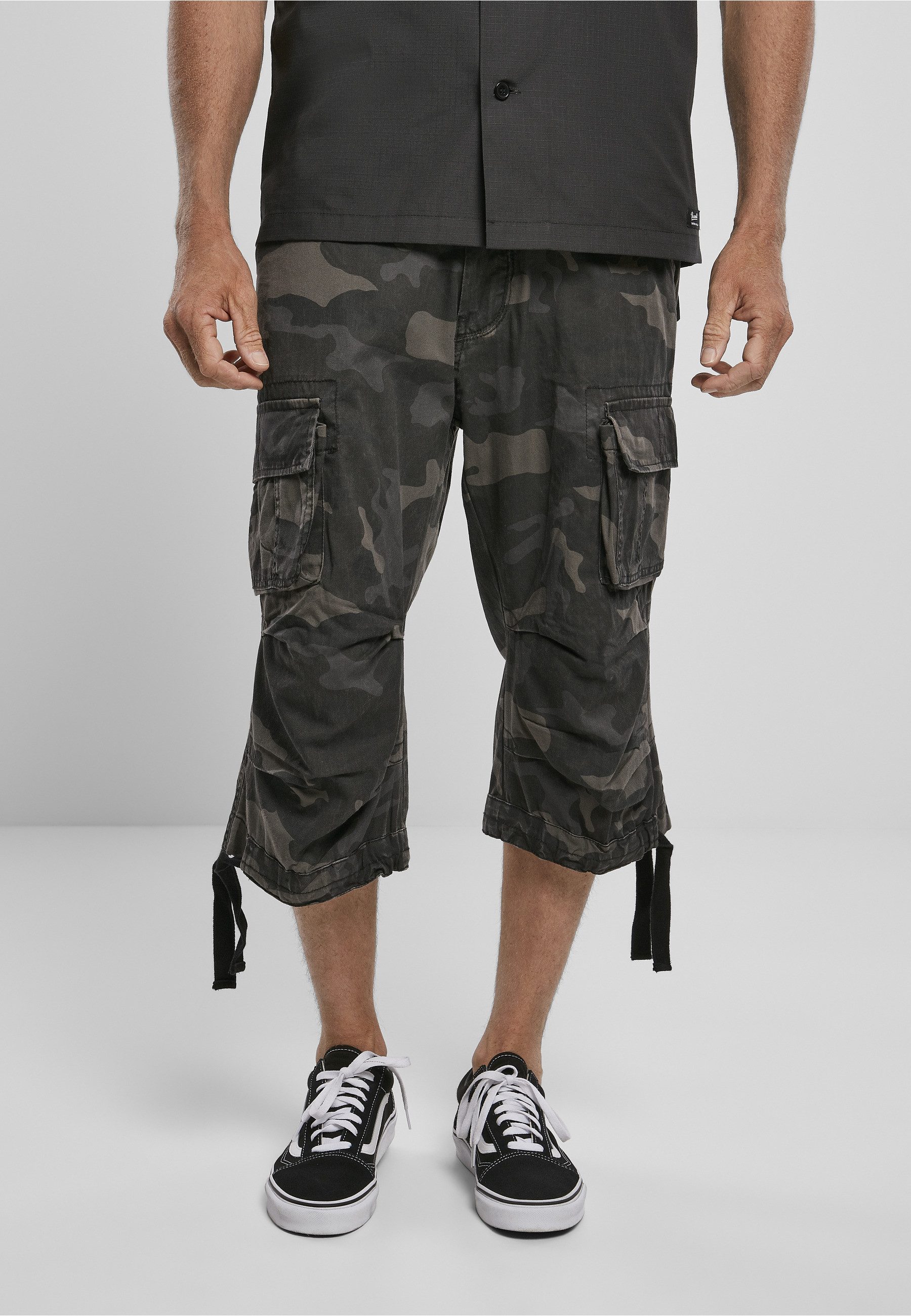 Brandit Stoffhose Brandit Herren Urban Legend Cargo 3/4 Shorts (1-tlg)