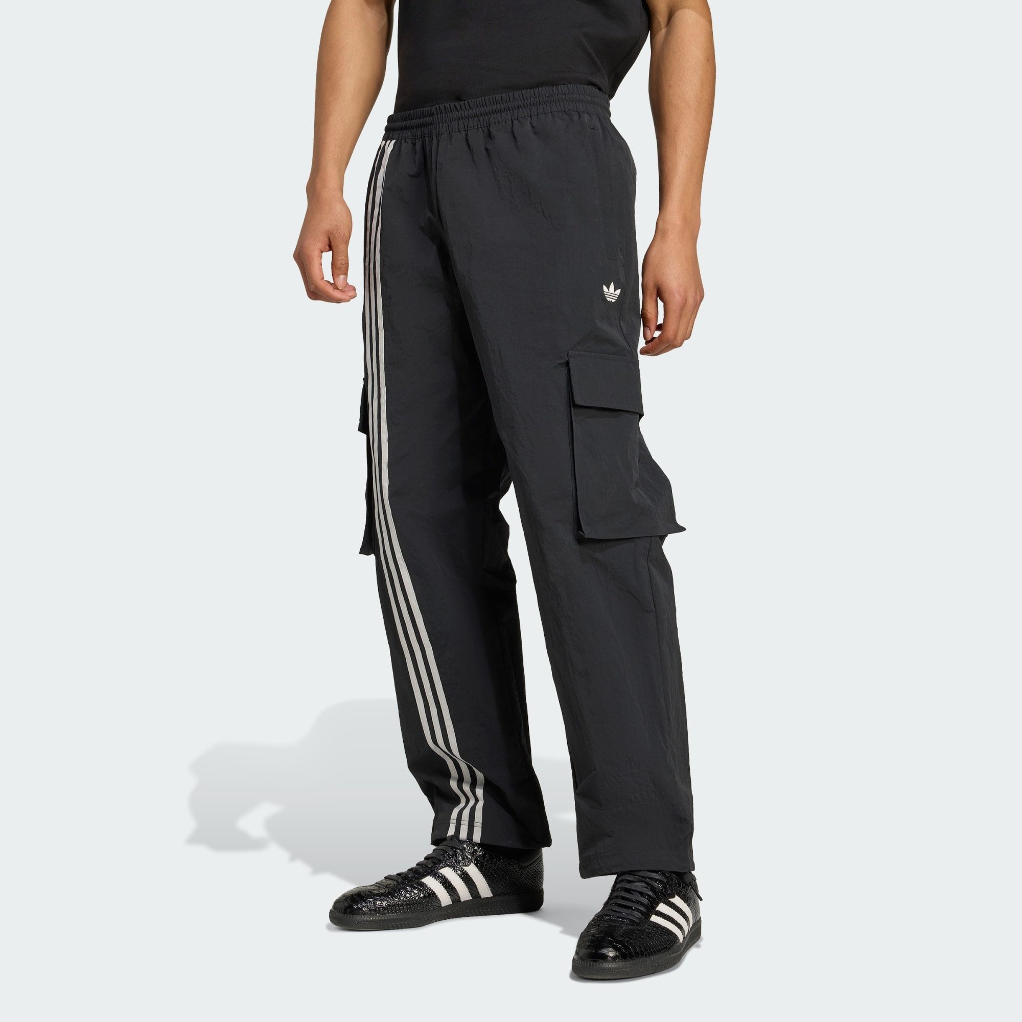 adidas Originals Laufshorts FRONT STRIPES WOVEN CARGOHOSE (1-tlg) günstig online kaufen