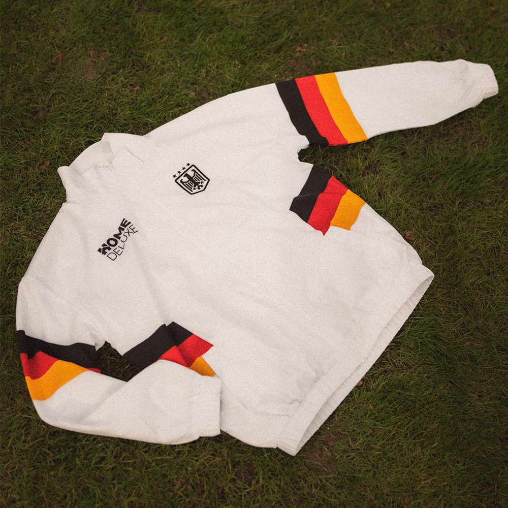 HOME WEAR Trainingsjacke Home Deluxe TEAM DEUTSCHLAND - JACKE 2026 Nahtlose Retro-Optik Jacke, Fußballjacke, Oversize