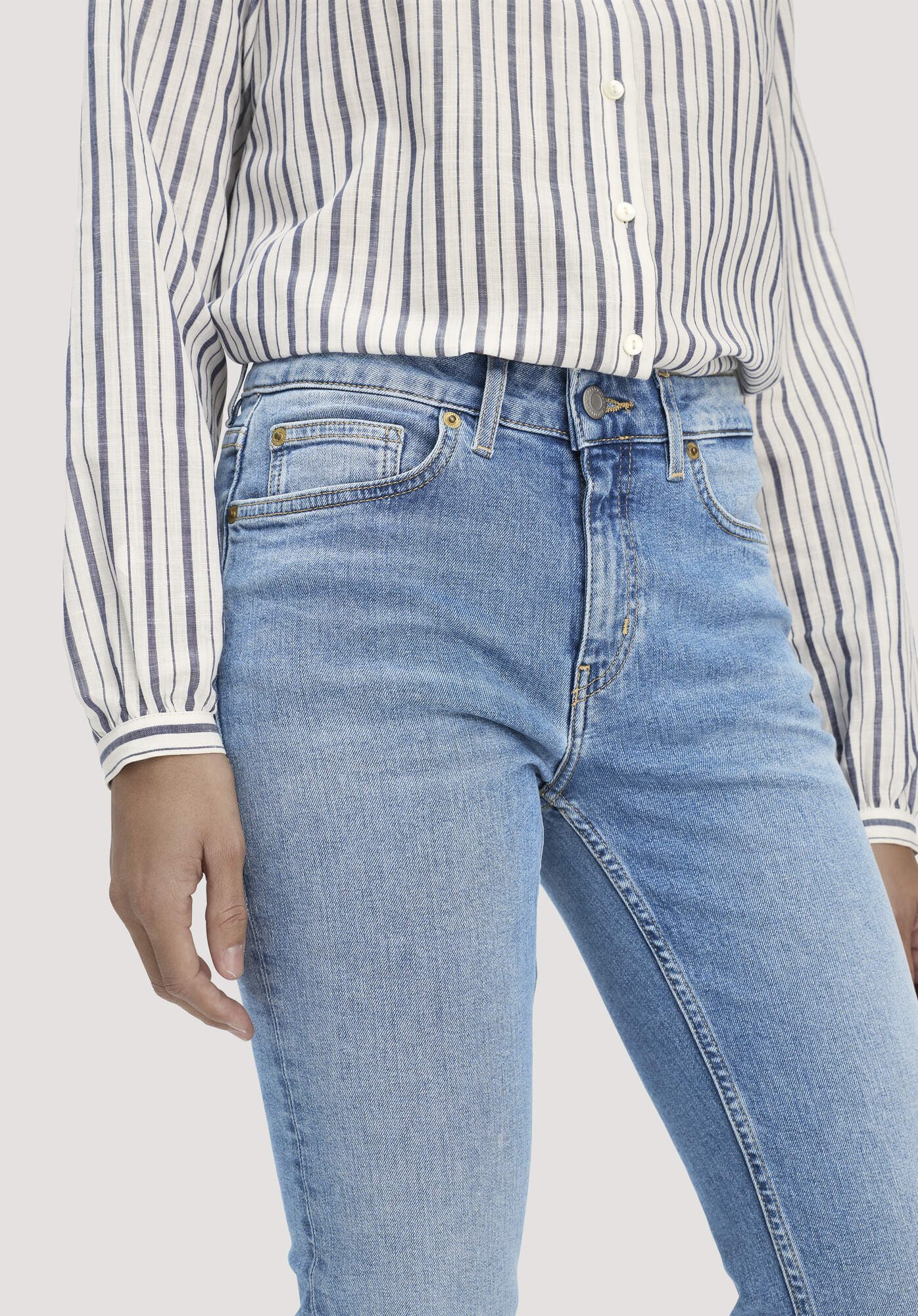 Hessnatur Bequeme Jeans aus Bio-Denim (1-tlg) aus Bio-Denim
