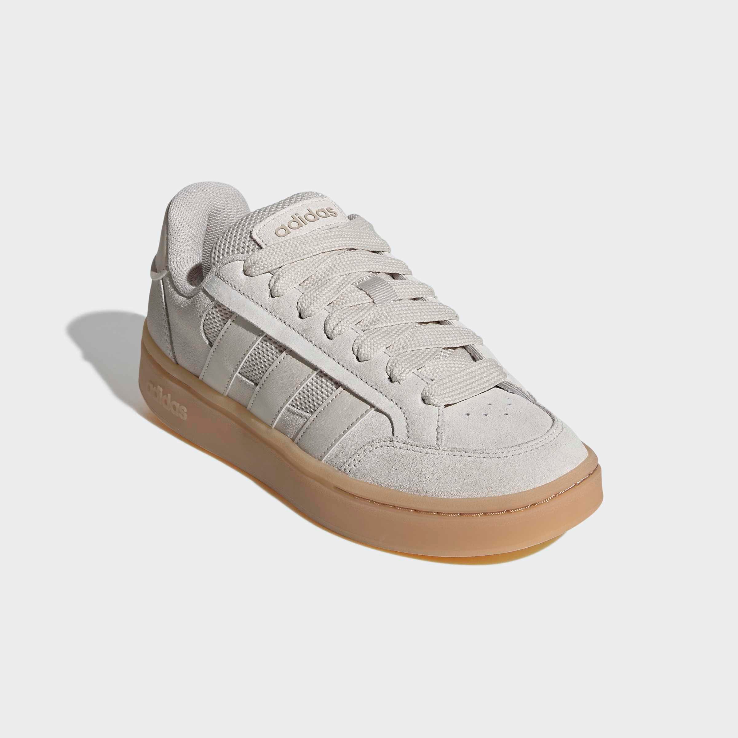 adidas Sportswear GRAND COURT ALPHA Sneaker inspiriert vom Design des adidas campus 00