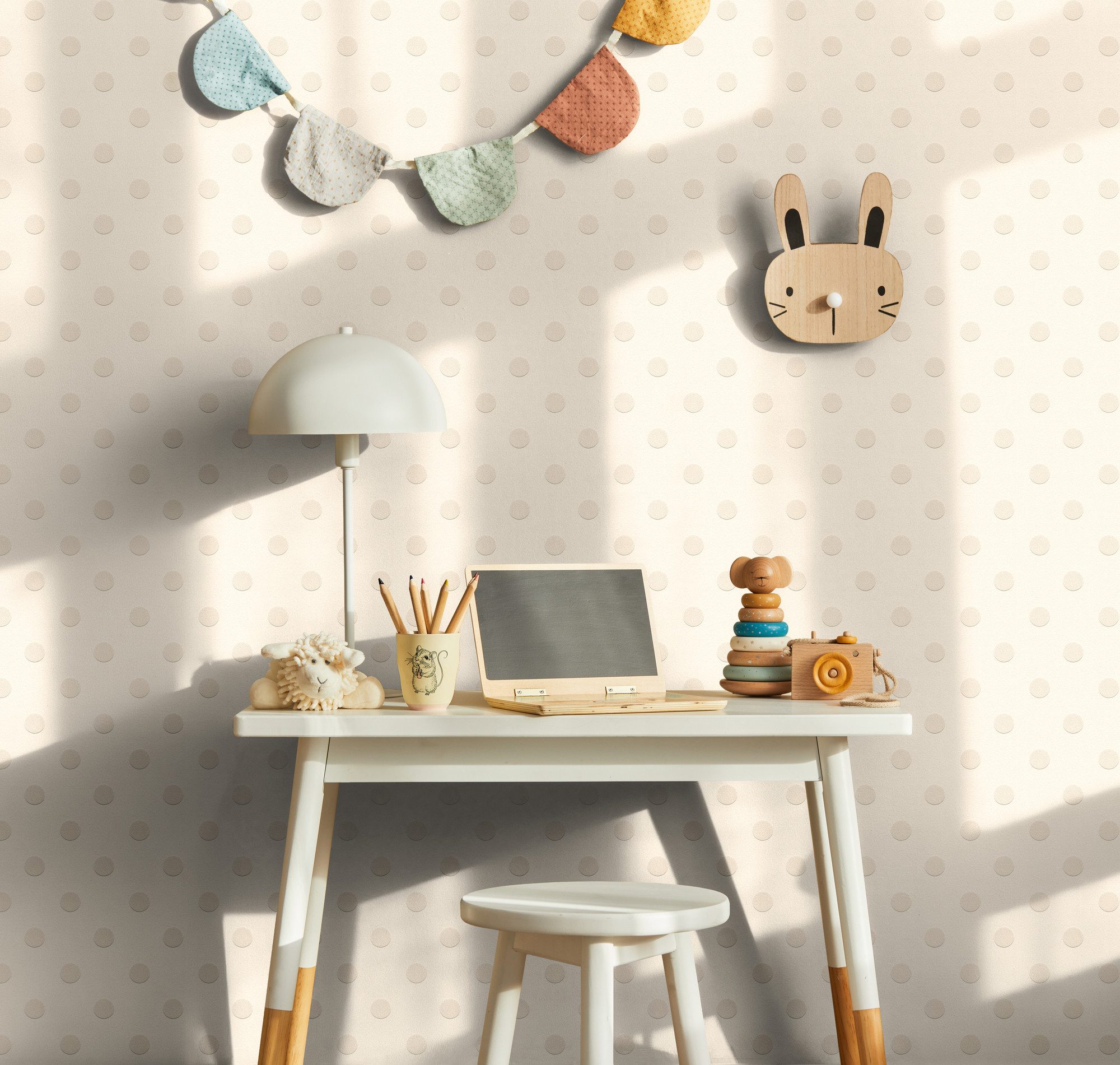 living walls Vliestapete Kids Studio Punkte – Vliestapete für Kinder, glatt, leicht glänzend, gepunktet, Mit Punkten, Zeitloses Punktemuster mit sanftem Glanz auf glatter Oberfläche