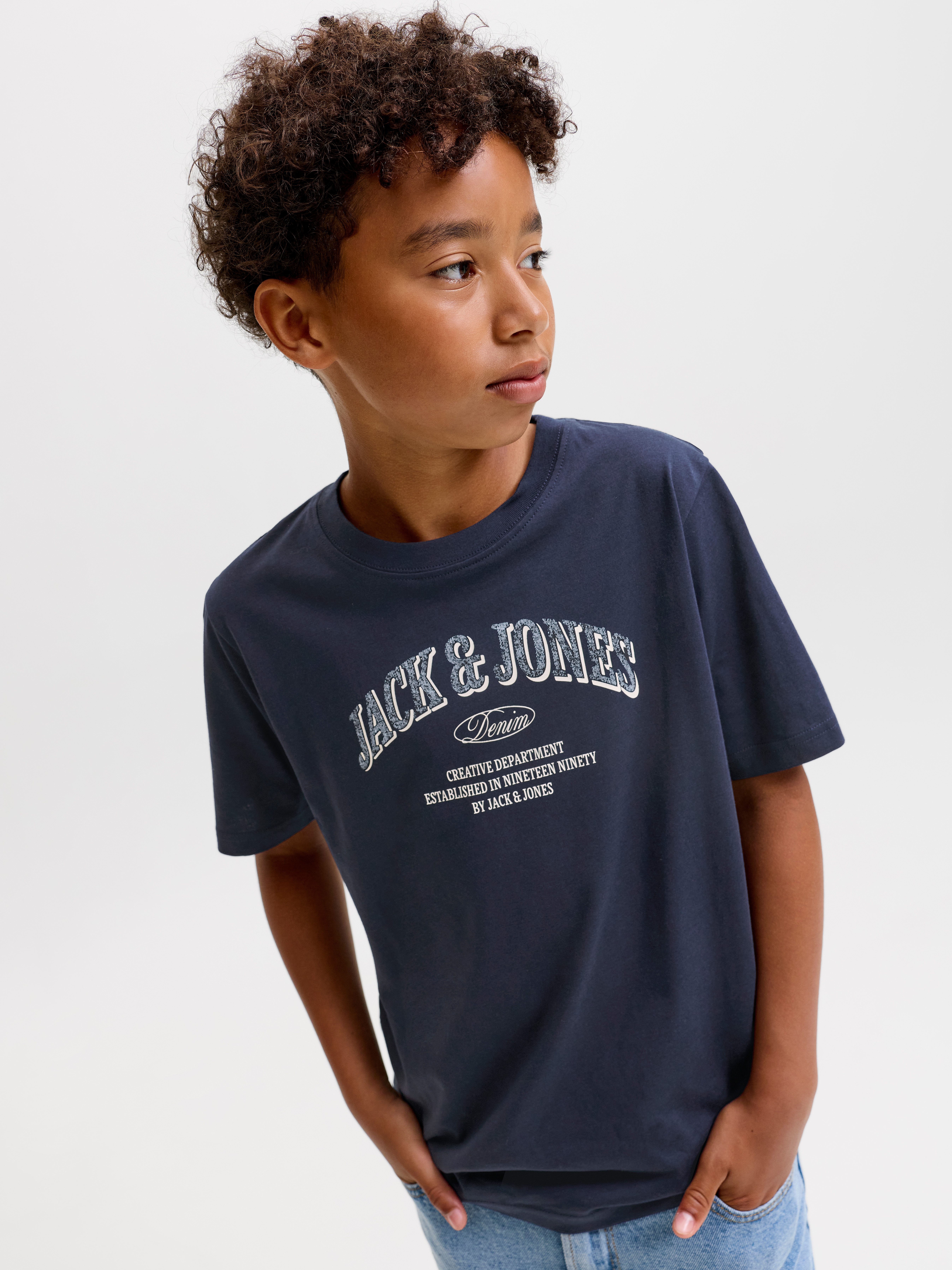 Jack & Jones Junior Rundhalsshirt JJEDENVER LOGO TEE SS O-NECK SN JNR Baumwolle, locker geschnitten – Bild 2 von 5