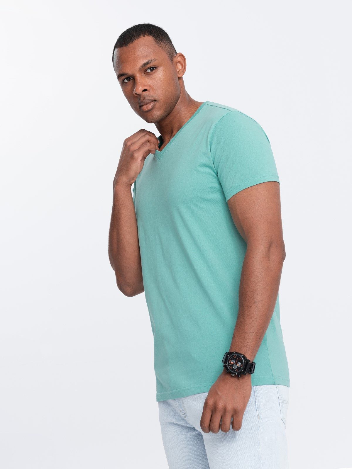 OMBRE T-Shirt Klassisches Herren-T-Shirt mit V-Ausschnitt günstig online kaufen
