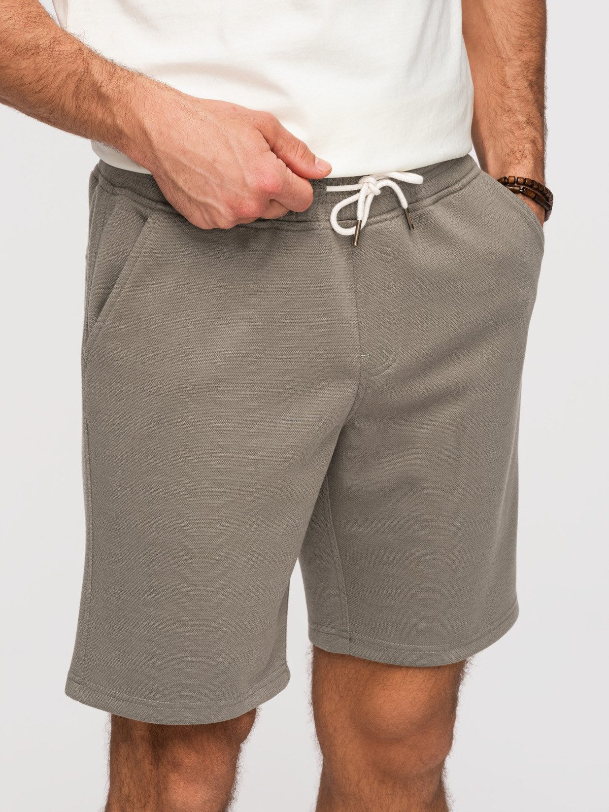 OMBRE Sweatshorts Herren Sweatshorts Regular Fit mit Kordelzug Sage green XXL (kein Set, 1-tlg) Strukturierte Oberfläche – Bild 2 von 5