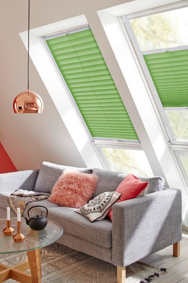 Dachfensterplissee Classic Style Crepe, sunlines, Lichtschutz, verspannt, verschraubt, mit Führungsschienen lindgrün