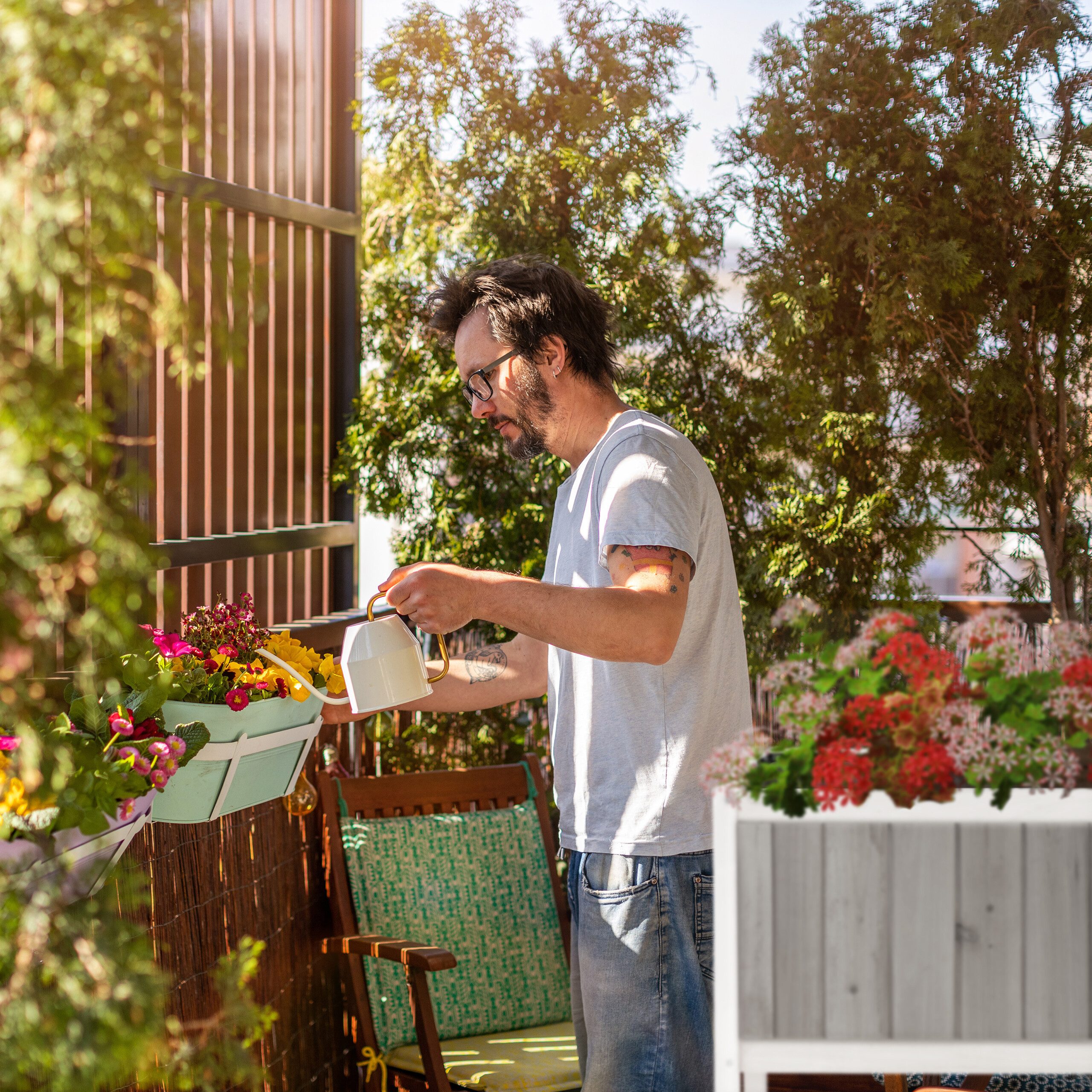 relaxdays Hochbeet aus Holz, Grau-Weiß