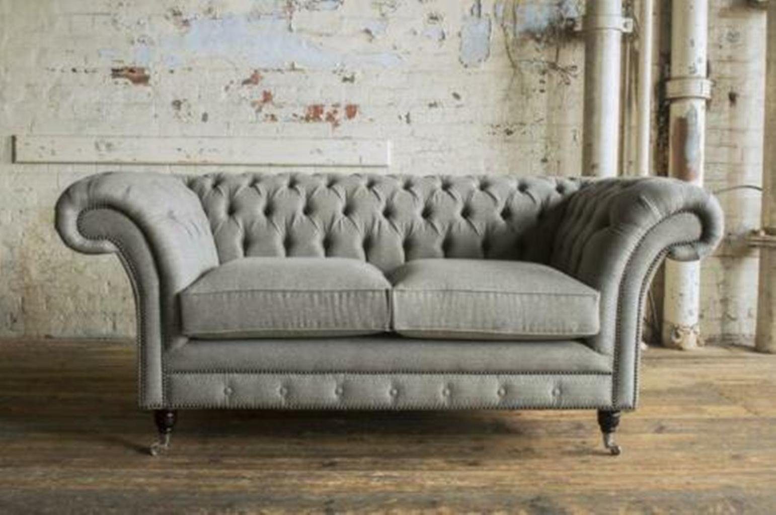 JVmoebel Chesterfield-Sofa, Edle 2 Sitzer Couch Polster Sofa Textil Stoff Grau Couchen