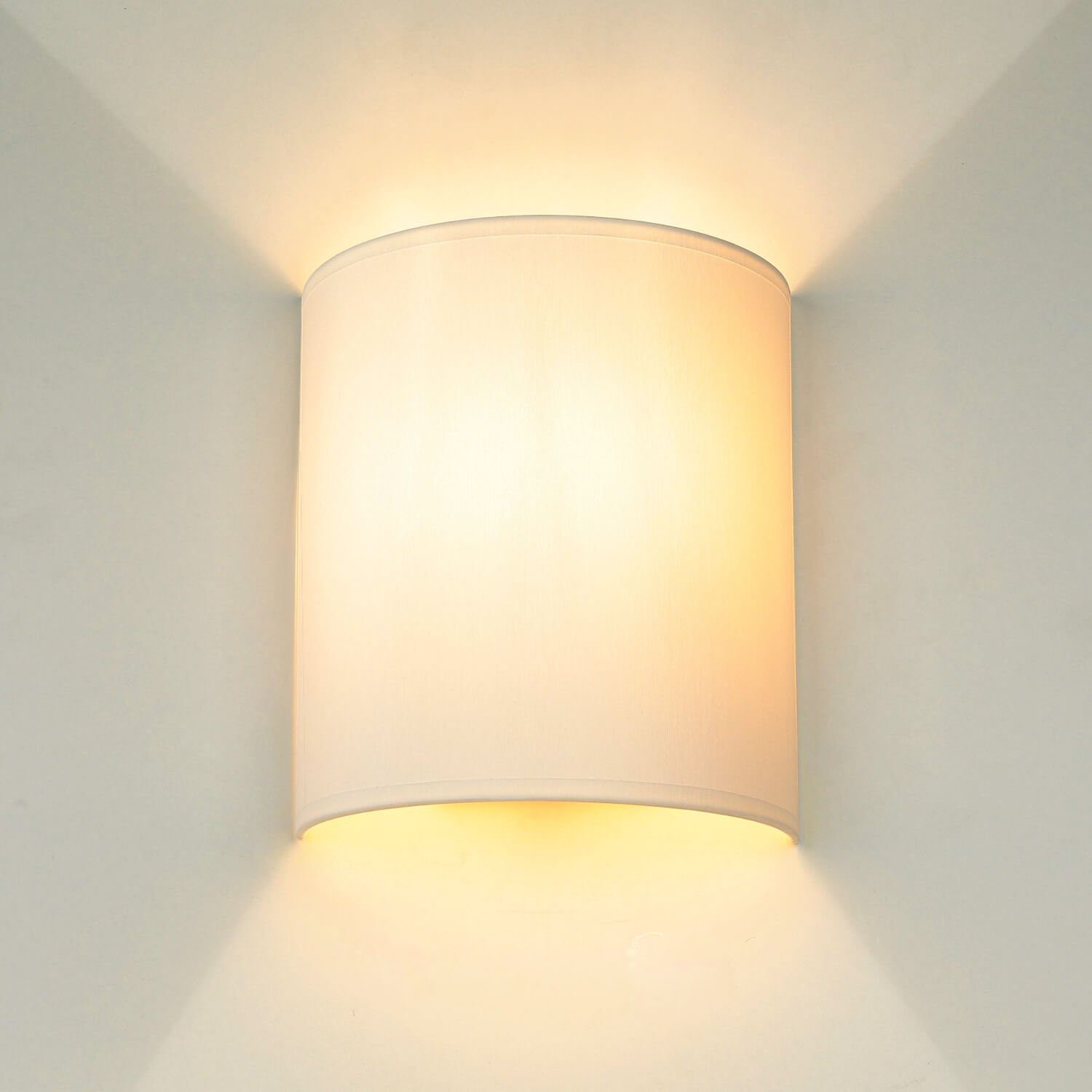 Licht-Erlebnisse Wandleuchte ALICE, ohne Lampe Leuchtmittel, Wandlampe E27 wohnlich Weiß Stoffschirm