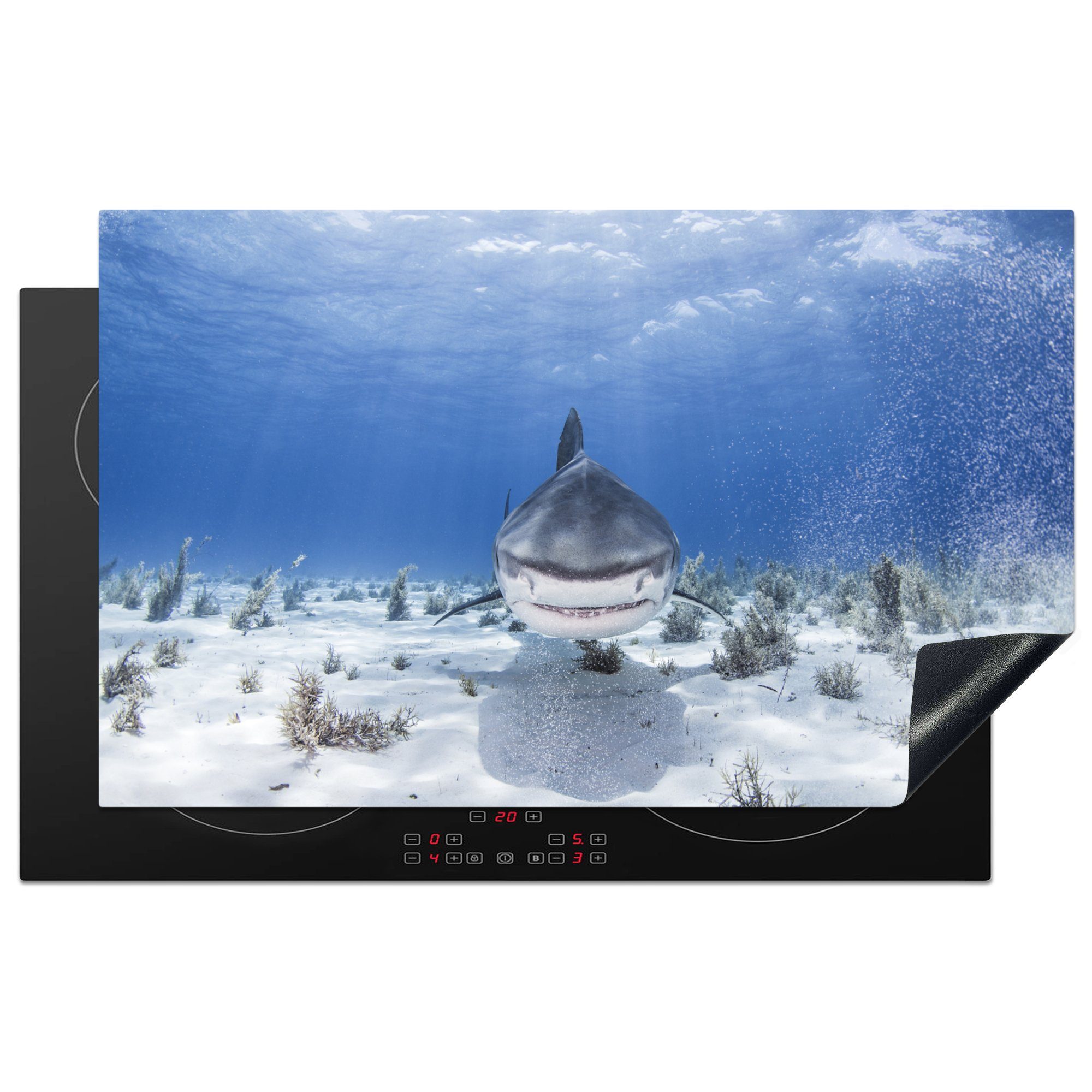 MuchoWow Herdblende-/Abdeckplatte Ein großer Tigerhai auf dem Meeresgrund, Vinyl, (1 tlg), 83x51 cm, Ceranfeldabdeckung, Arbeitsplatte für küche