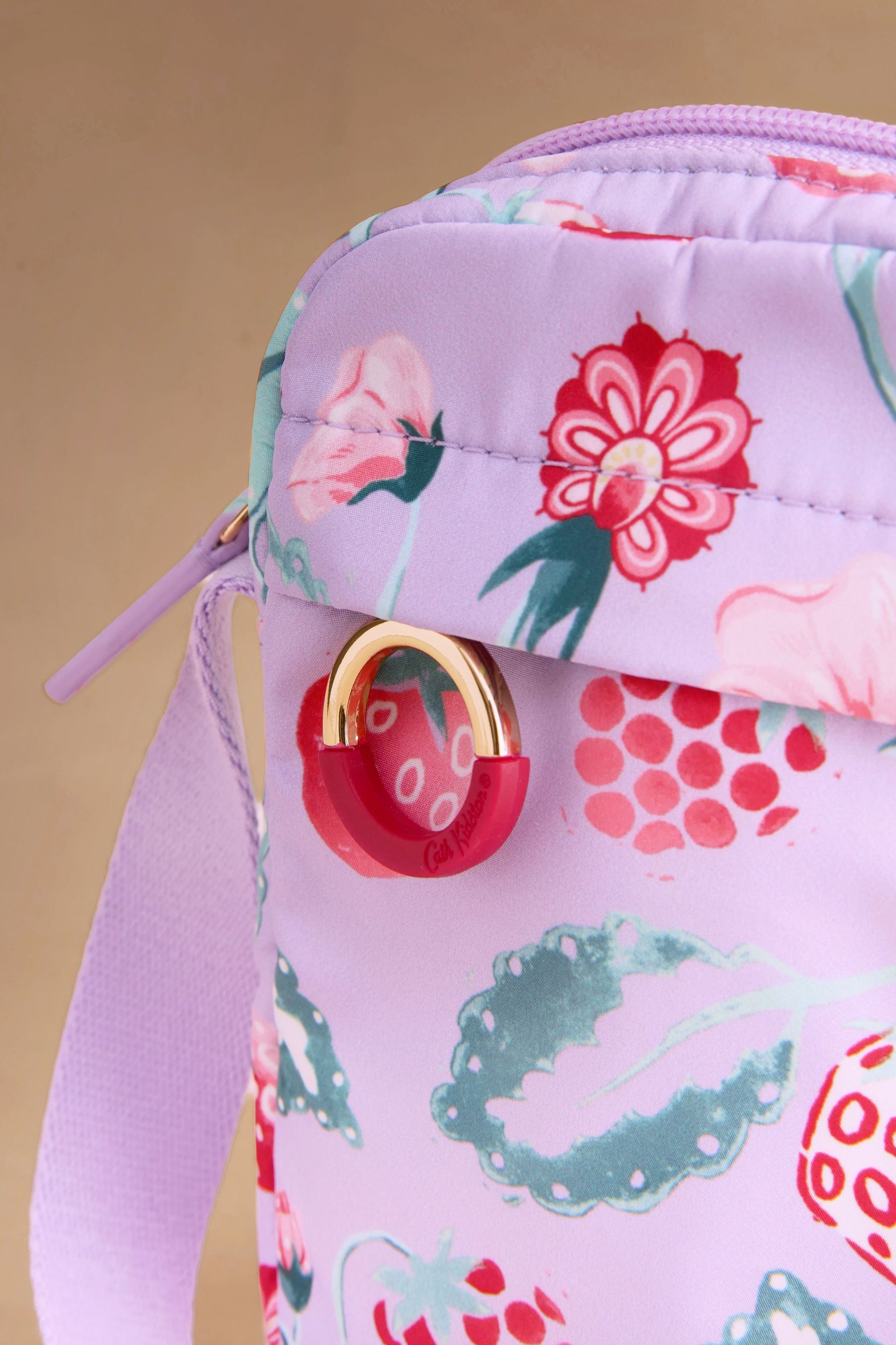 Cath Kidston Umhängetasche Cath Kidston Telefon-Umhängetasche, Himbeer-Print (1-tlg)