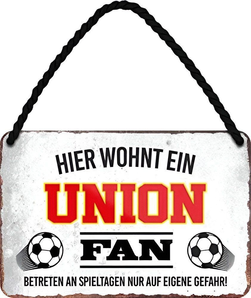 schilderkreis24 Metallschild Blechschild Hier wohnt ein Union Fan 18x12cm