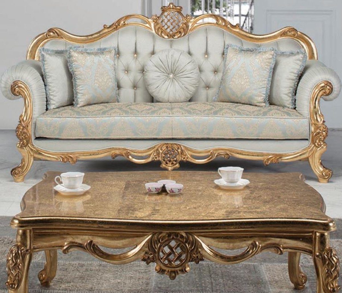 Casa Padrino Couchtisch Luxus Barock Couchtisch Antik Gold 118 x 87 x H. 50 cm - Massivholz Wohnzimmertisch - Möbel im Barockstil | Couchtische