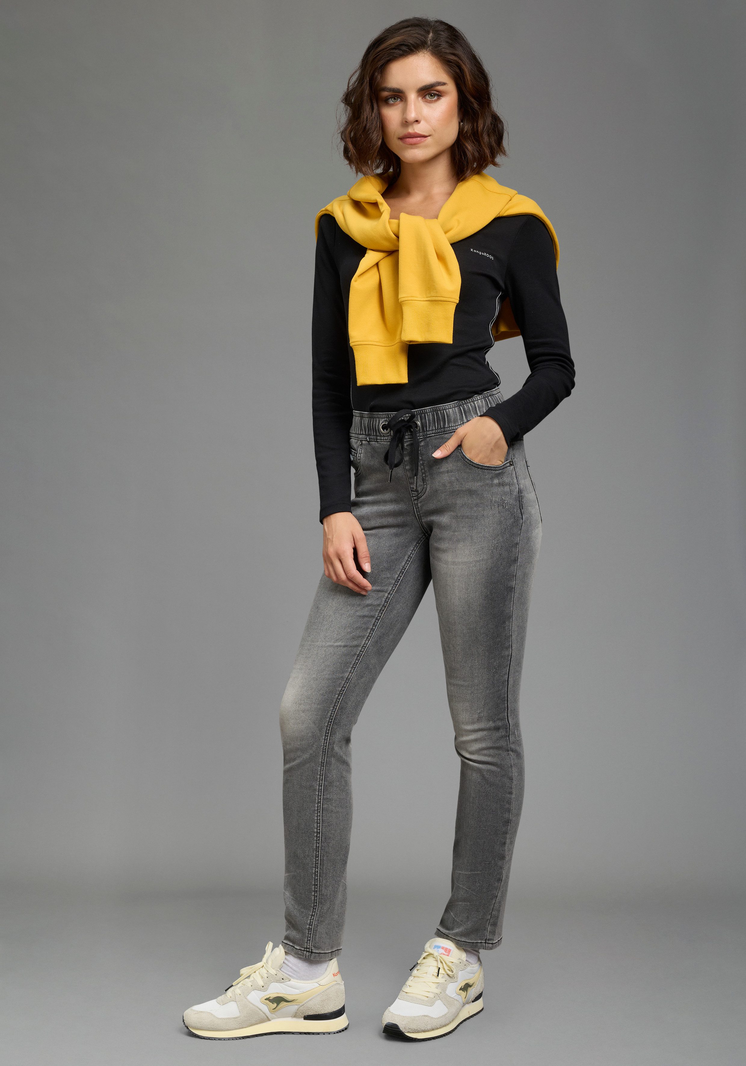 Zum Outfit 7