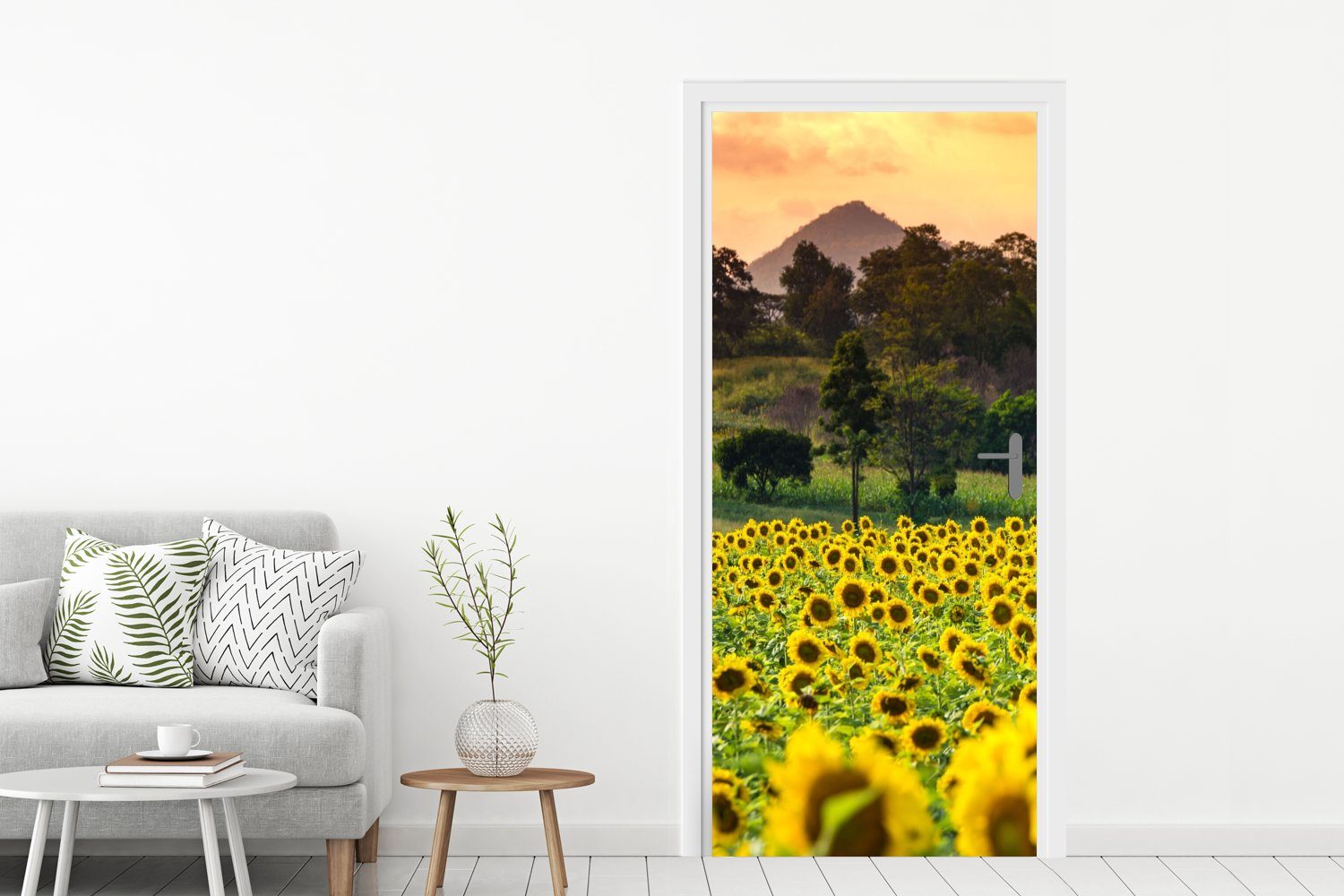 MuchoWow Türtapete für Sonnenblume (1 - Fototapete bedruckt, Berg, Türaufkleber, cm Natur - St), Matt, 75x205 Tür