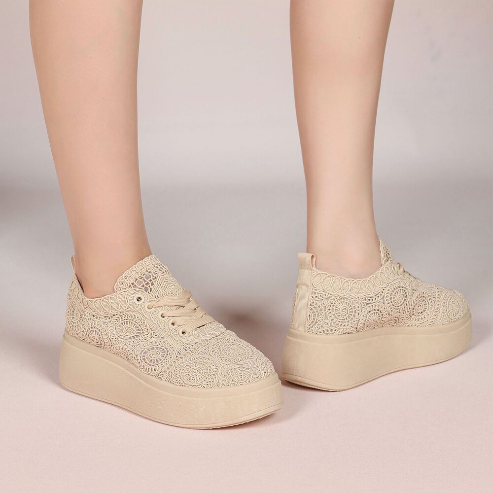 Ital-Design Damen Sneaker mit erhöhtem Komfort und kunstvollem Design Sneaker (91116878) Keilabsatz/Wedge Sneakers Low in Beige