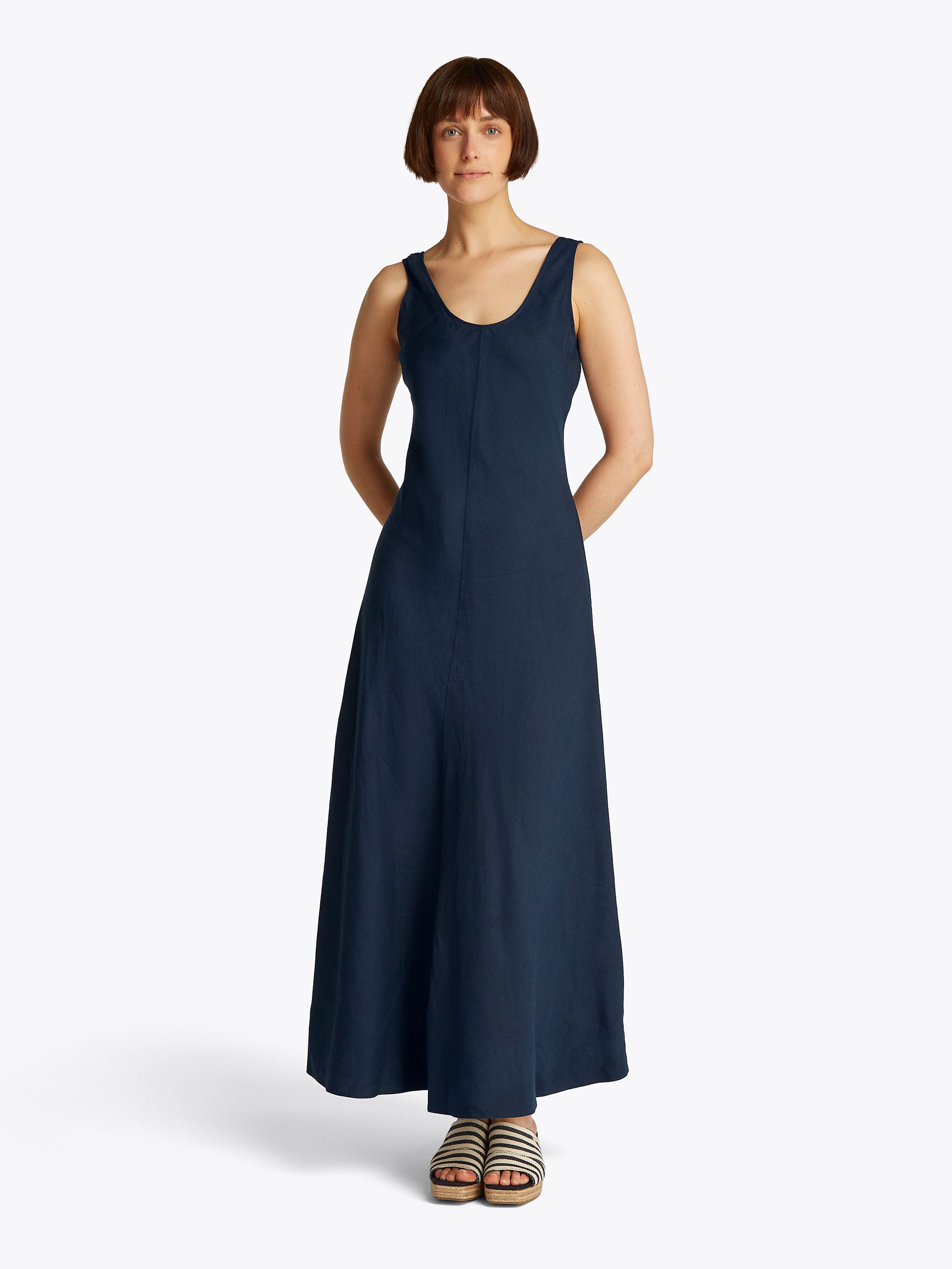 Tommy Hilfiger Maxikleid TEXTURED LINEN TANK MAXI DRESS mit Metalllabel,küh günstig online kaufen