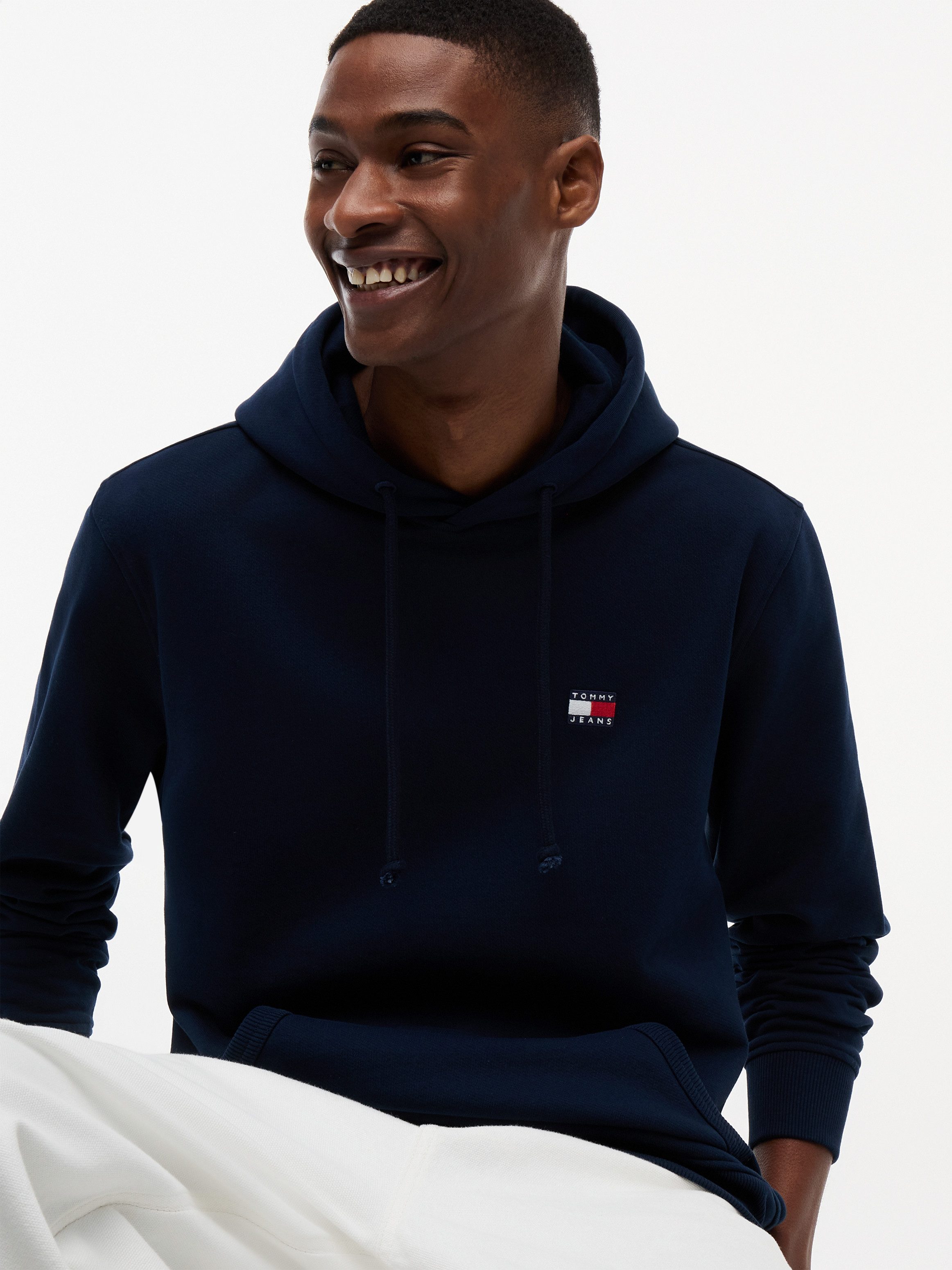 Tommy Jeans Hoodie TJM REGULAR BADGE – Bild 4 von 5