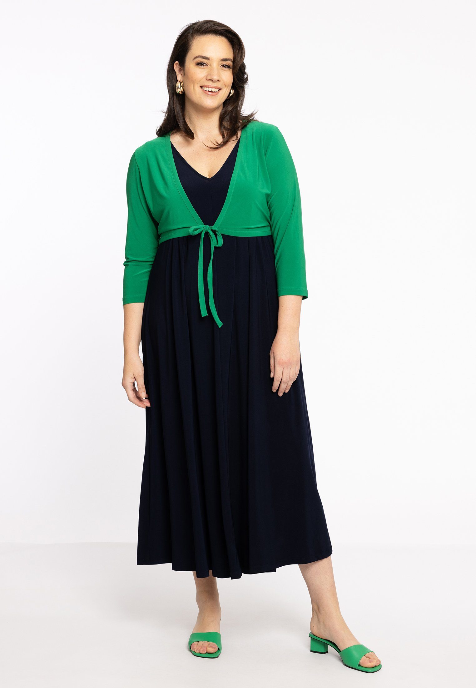 Größen Große Yoek Cardigan green