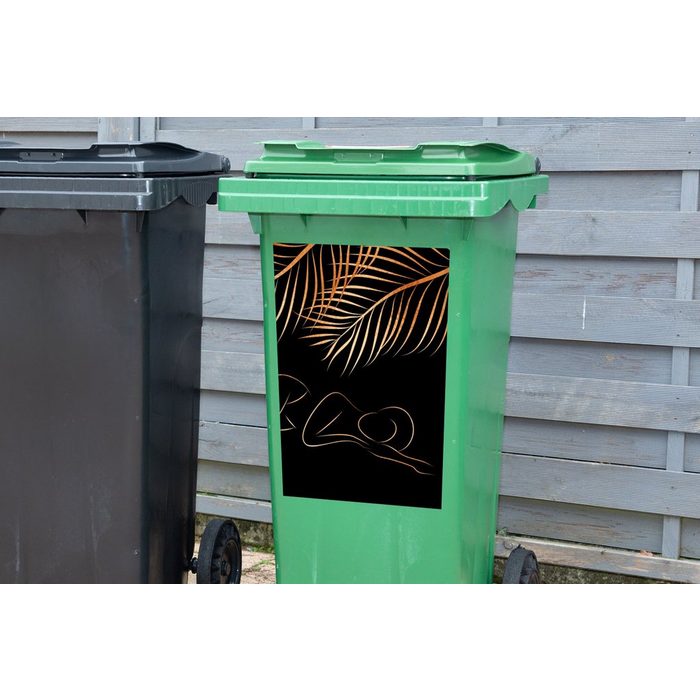 MuchoWow Wandsticker Frau - Blätter - Strichzeichnung - Gold (1 St) Mülleimer-aufkleber Mülltonne Sticker Container Abfalbehälter QR11034