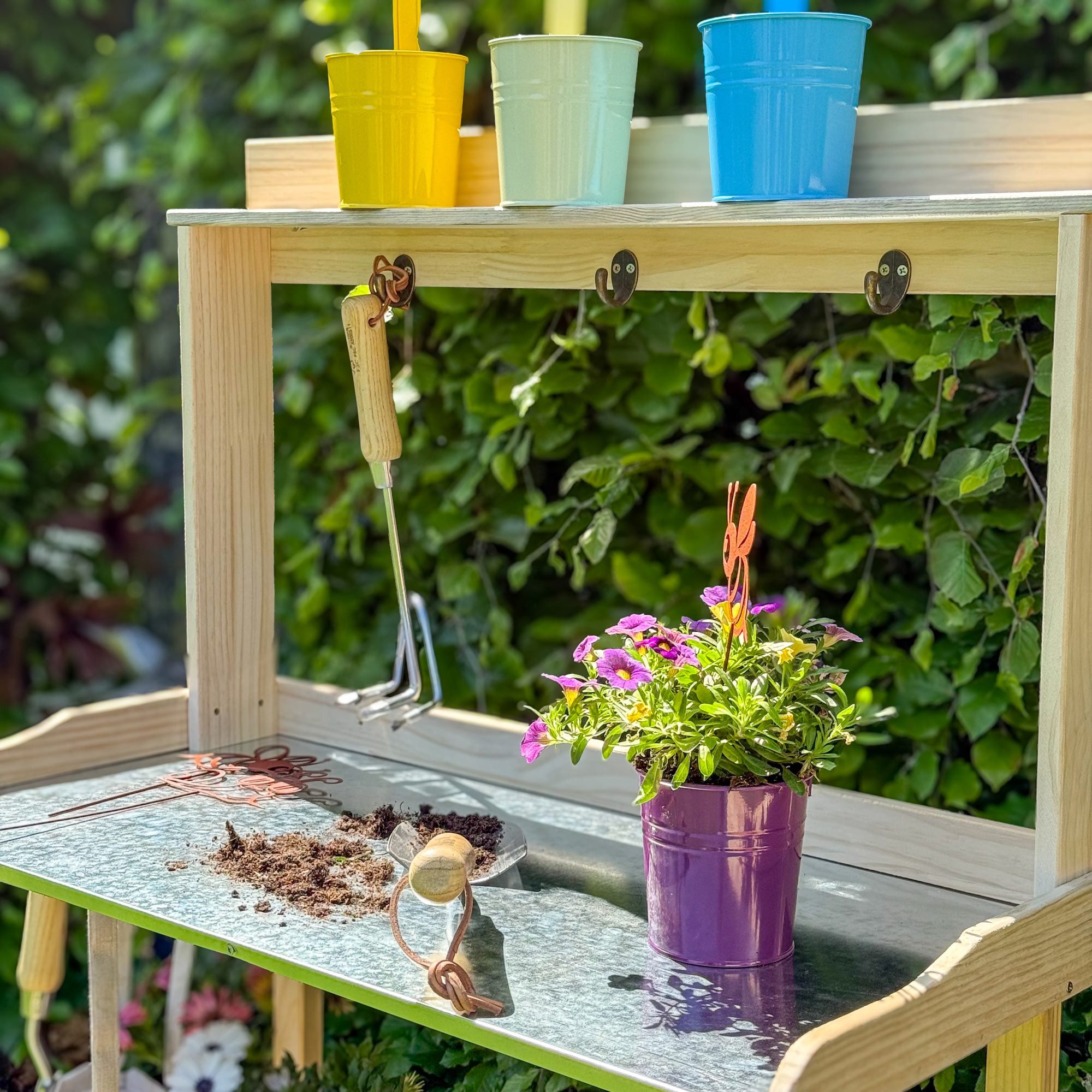 UNUS GARDEN Pflanztisch Pflanztisch Outdoor für den Garten (1-St., 78 x 36 x 131 cm (LxBxH), Pflanztisch aus Holz mit verzinkter Arbeitsplatte