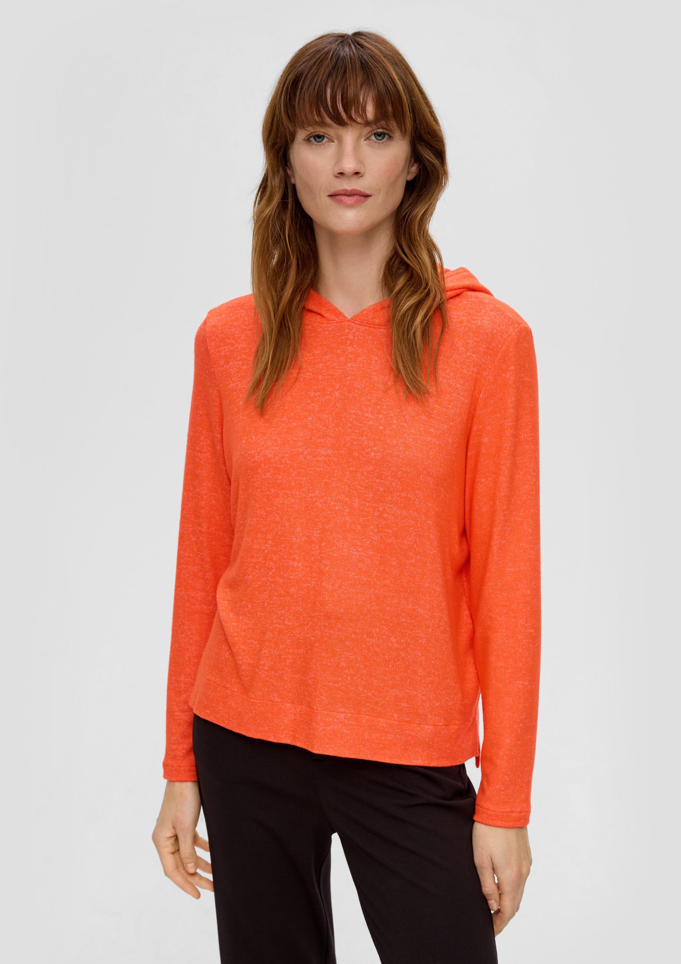 s.Oliver Langarmshirt T-Shirt Kapuzen-Longsleeve aus Viskosemix