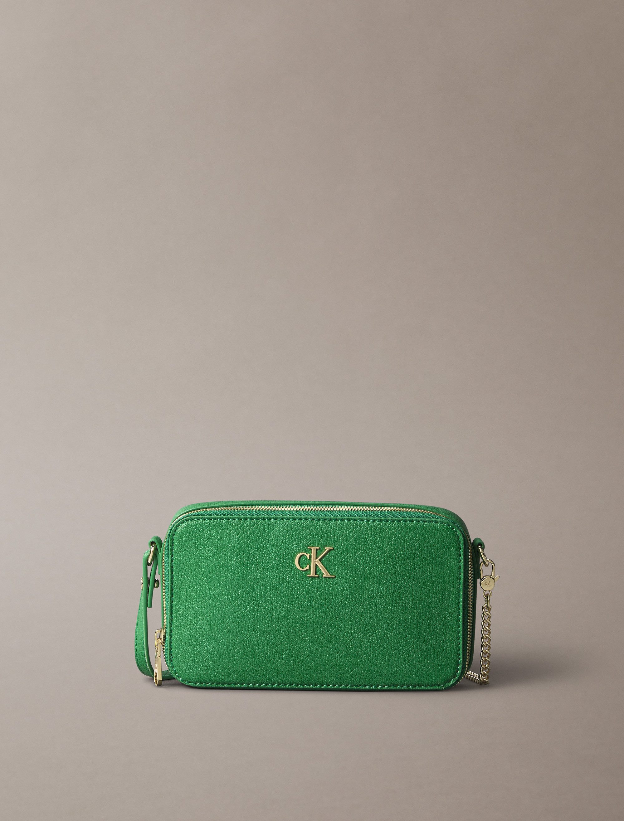 Calvin Klein Jeans Mini Bag MINIMAL MONO CAMERA BAG, Abendtasche, kleine Schultertasche, Umhängetasche mit goldenem CK-Logo