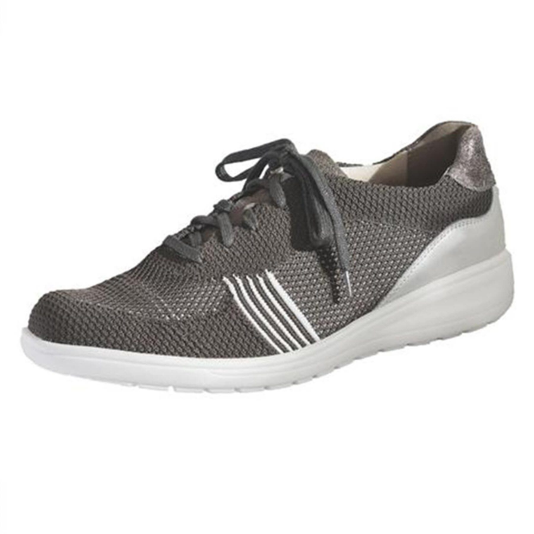 Schnürschuh