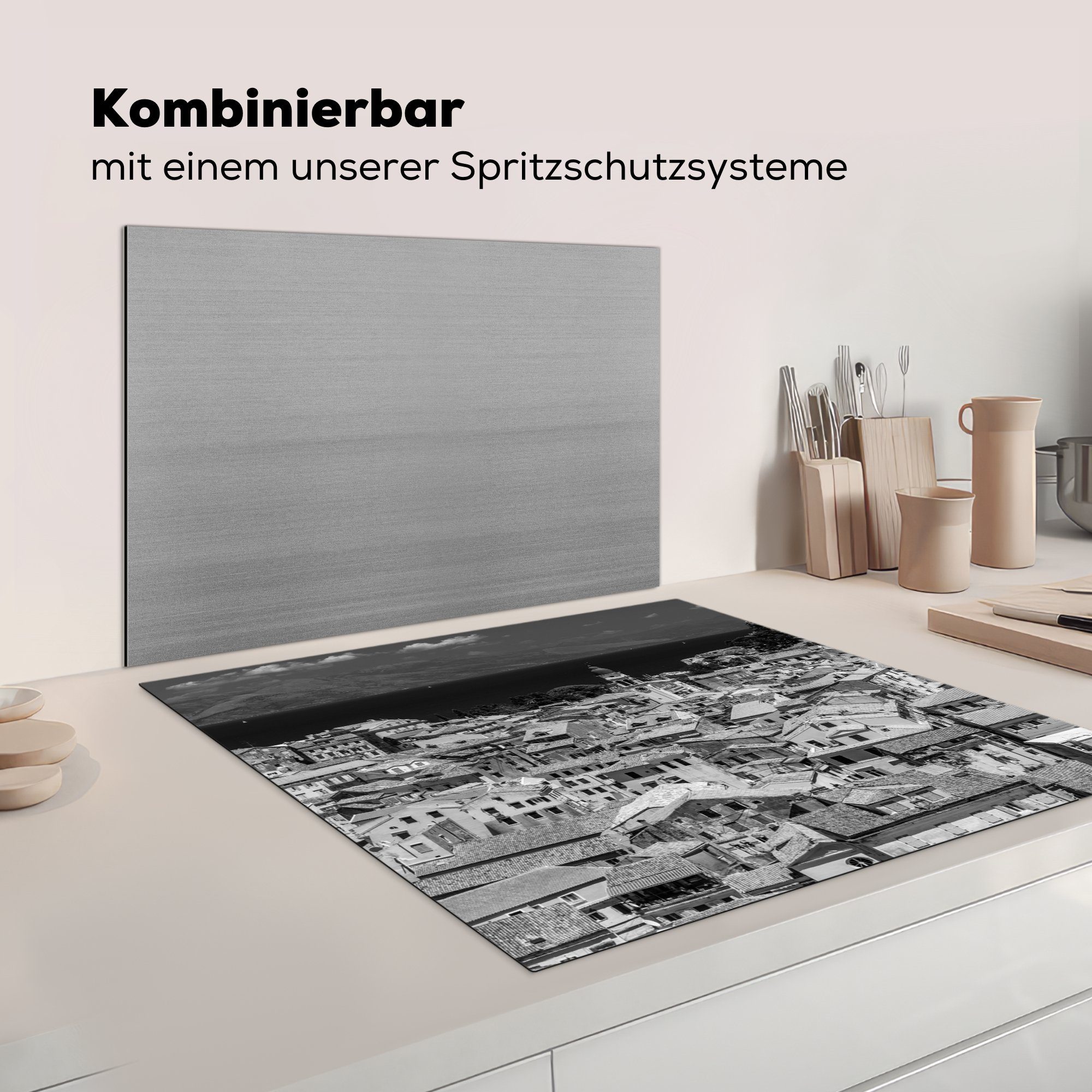 MuchoWow Herdblende-/Abdeckplatte Korfu cm, für Arbeitsplatte (1 - - - küche - Insel tlg), Vinyl, Weiß, 78x78 Ceranfeldabdeckung, Schwarz Griechenland