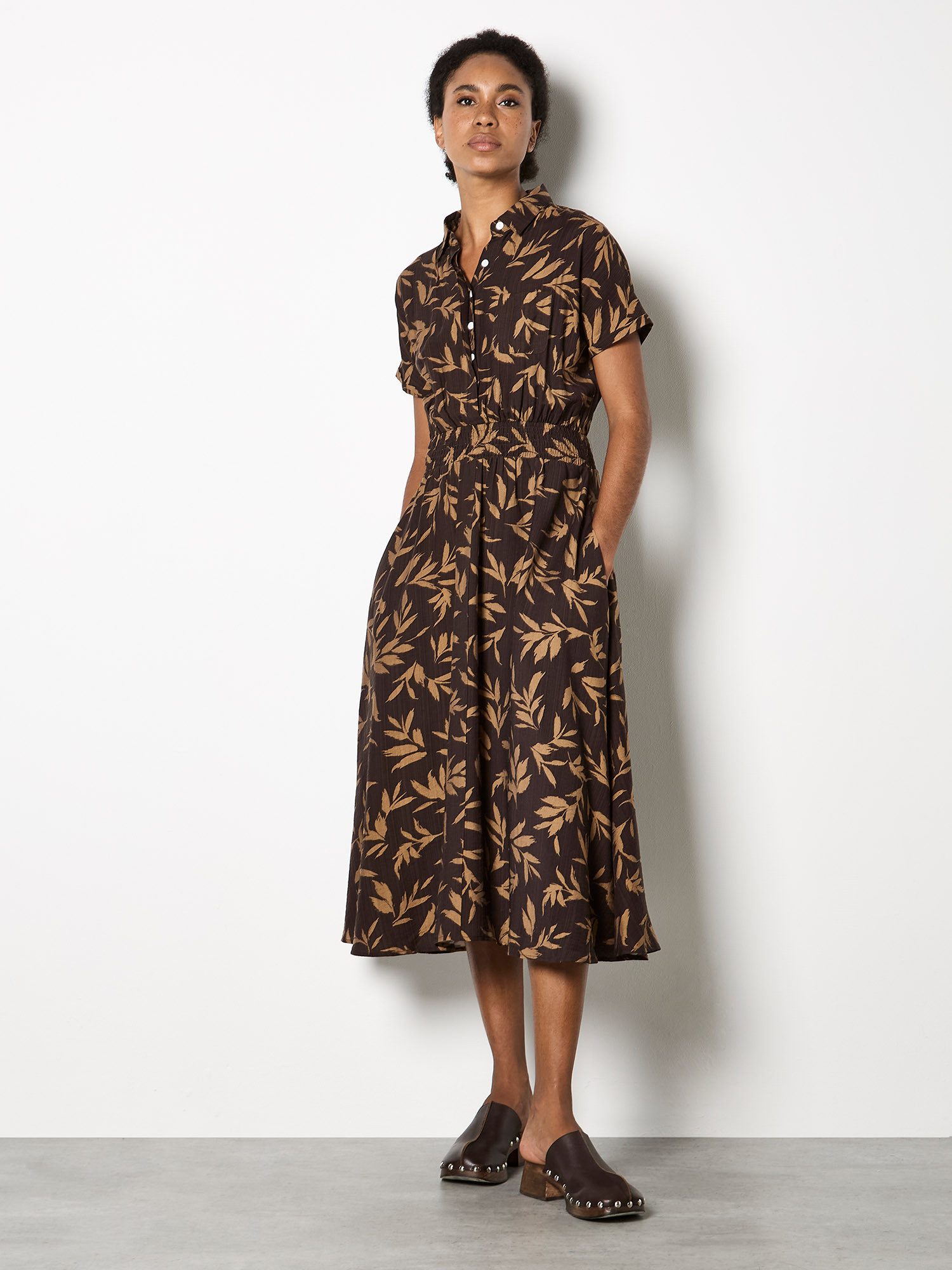 Apricot Midikleid Midikleid mit strukturiertem Blattmuster