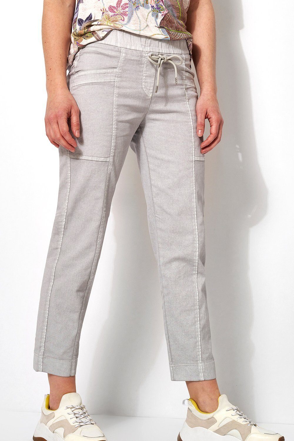 TONI Jogger Pants Sue mit aufwändiger Waschung hellgrau - 082