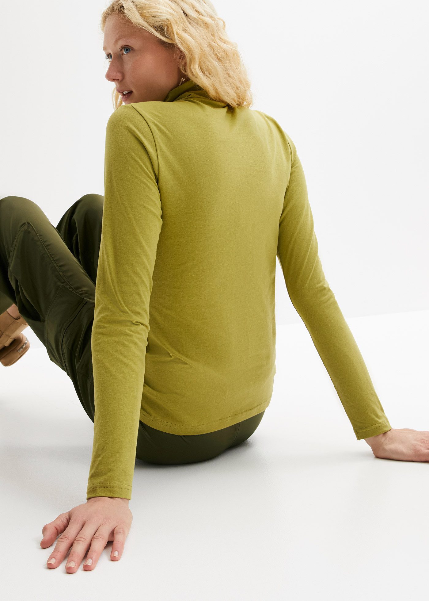bonprix Langarmshirt schmale Passform, mit Rollkragen, ohne Verschluss