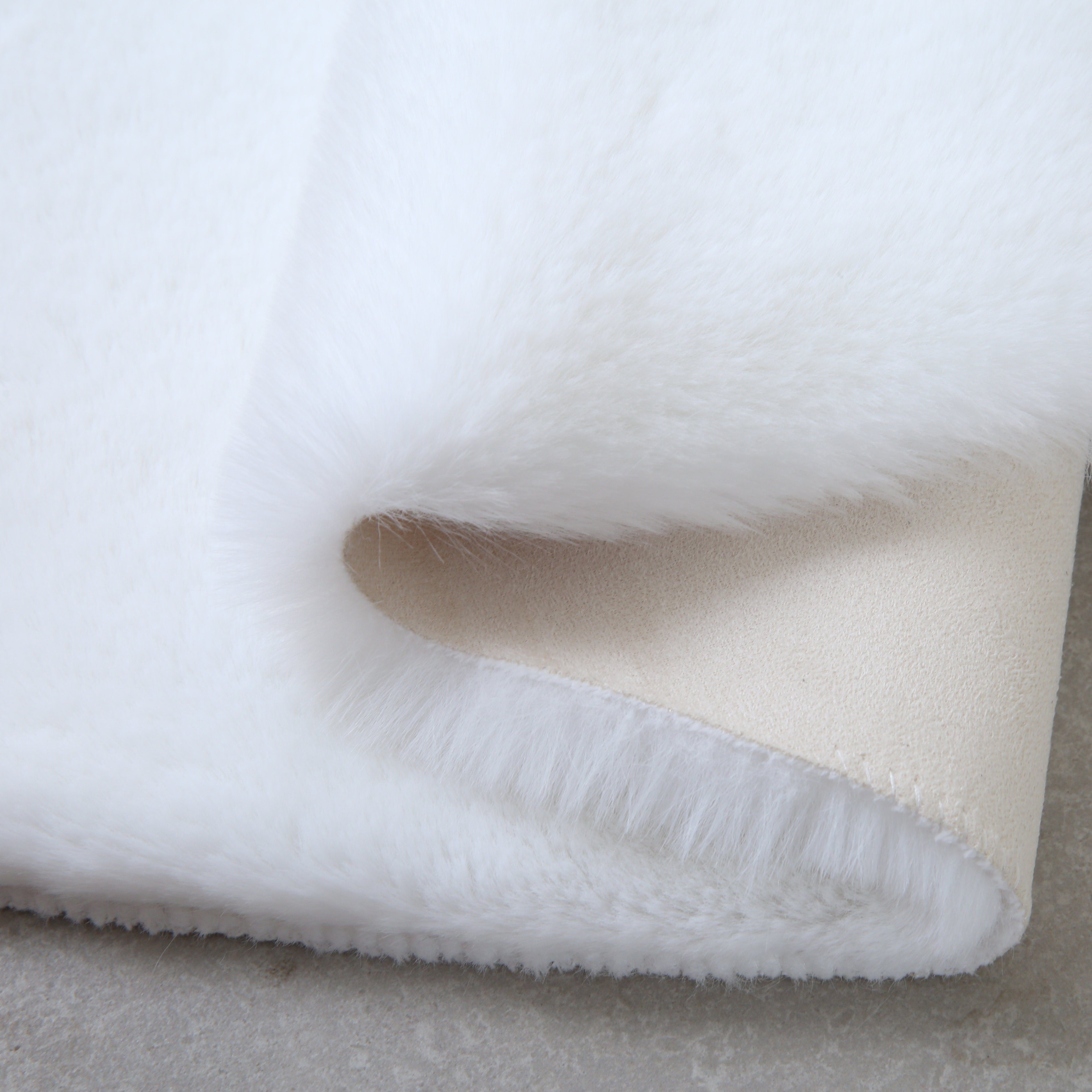 Hochflor-Teppich Plüschteppich, kuschelig weich in Giantore white Herzform