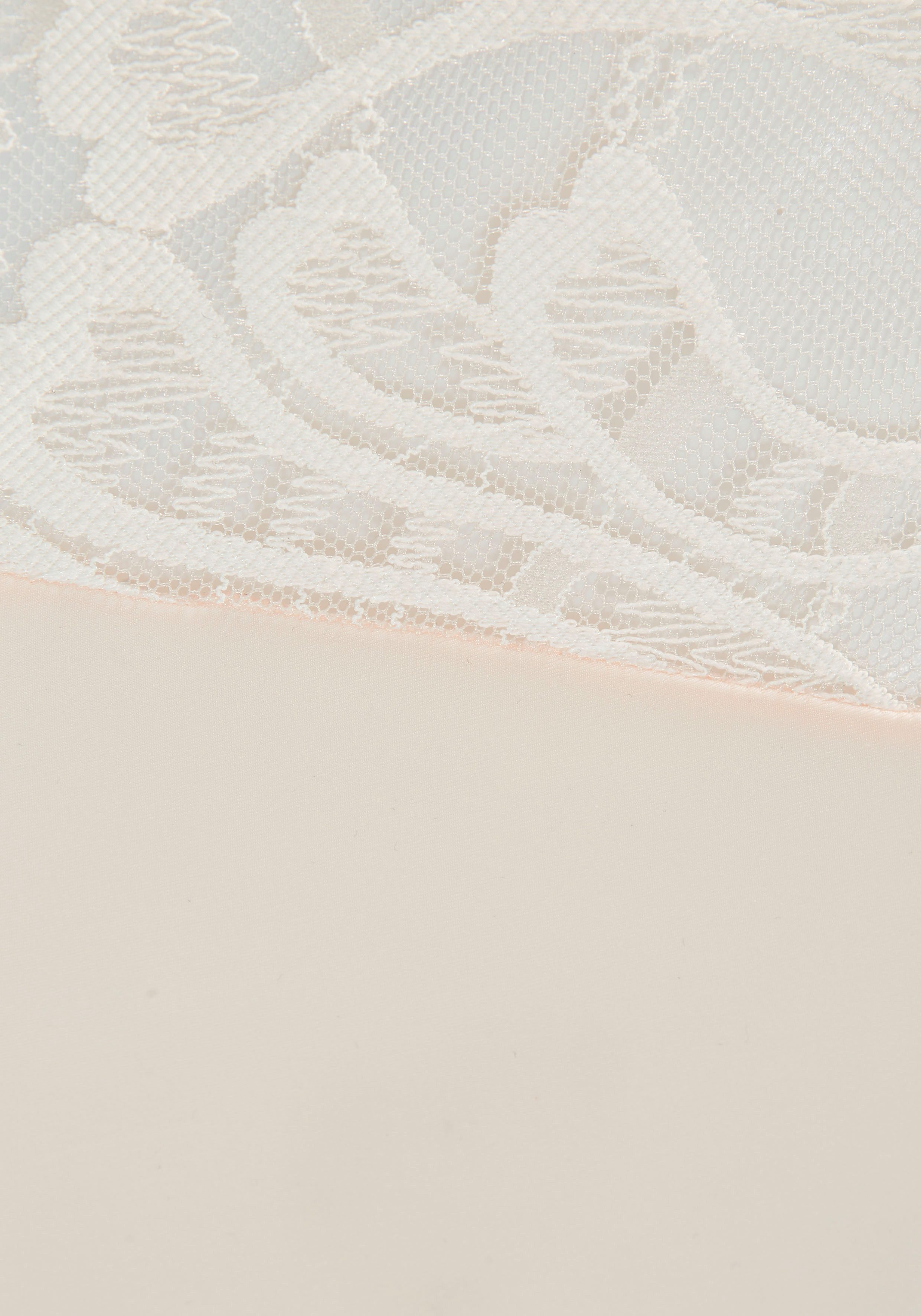 Panty Flora