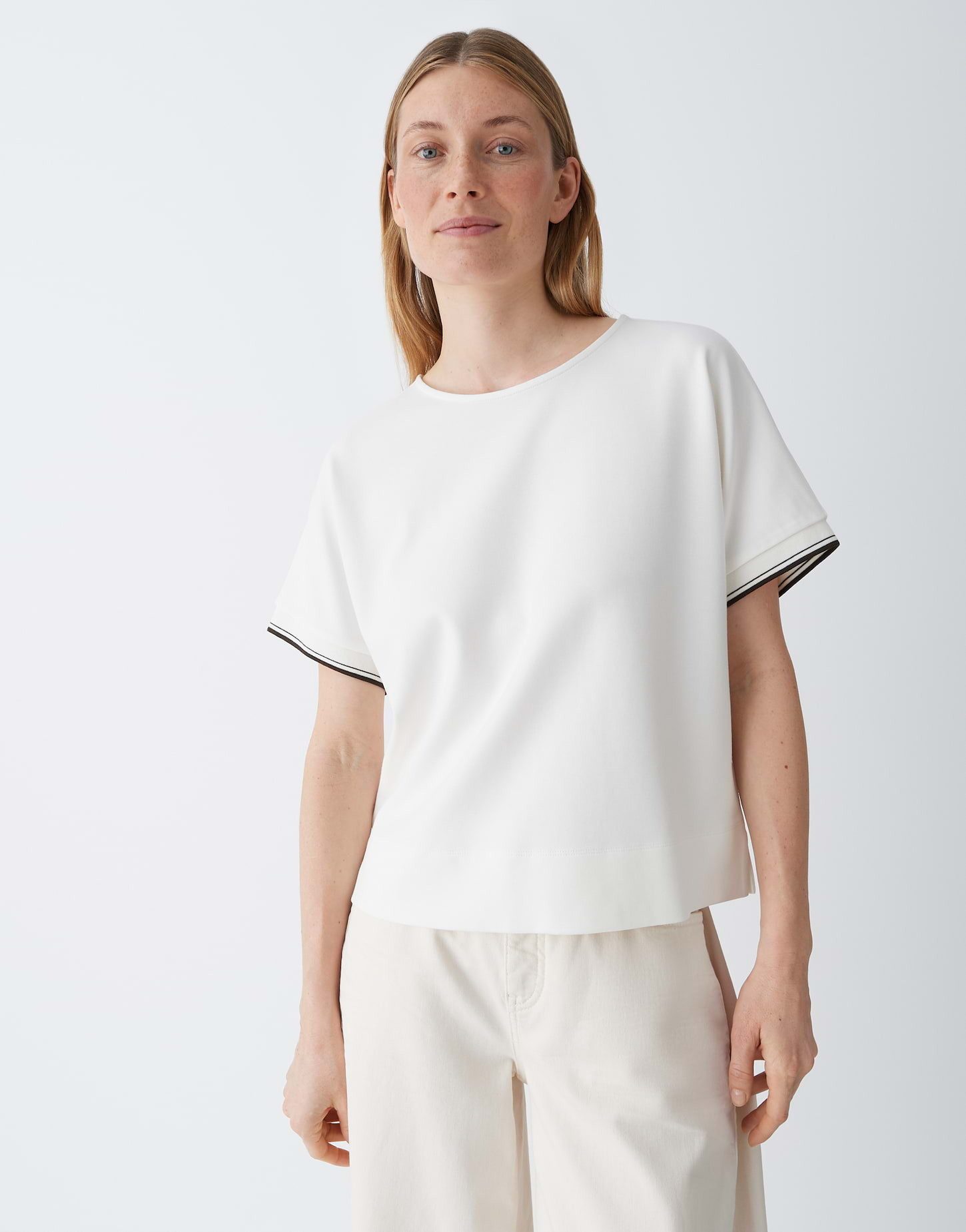 OPUS Sweatshirt Boxy Sweatshirt mit sportlichem Kontrastbündchen Kleine Seitenschlitze, weicher Griff für bequemen Sitz