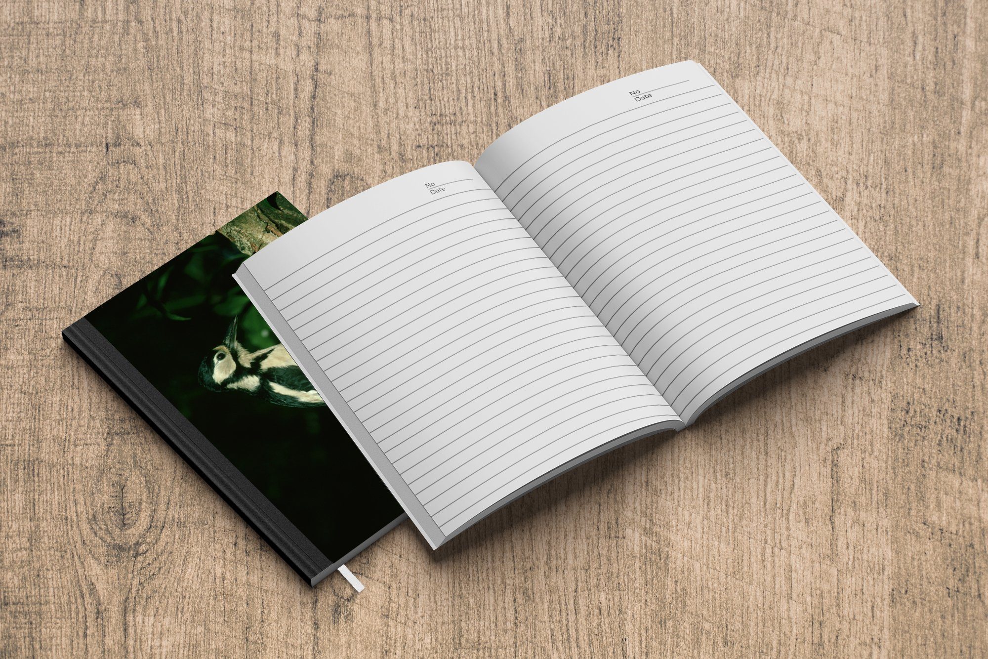 MuchoWow Notizbuch Ein Buntspecht an Tagebuch, Merkzettel, Baum, Seiten, Haushaltsbuch Notizheft, einem A5, 98 Journal