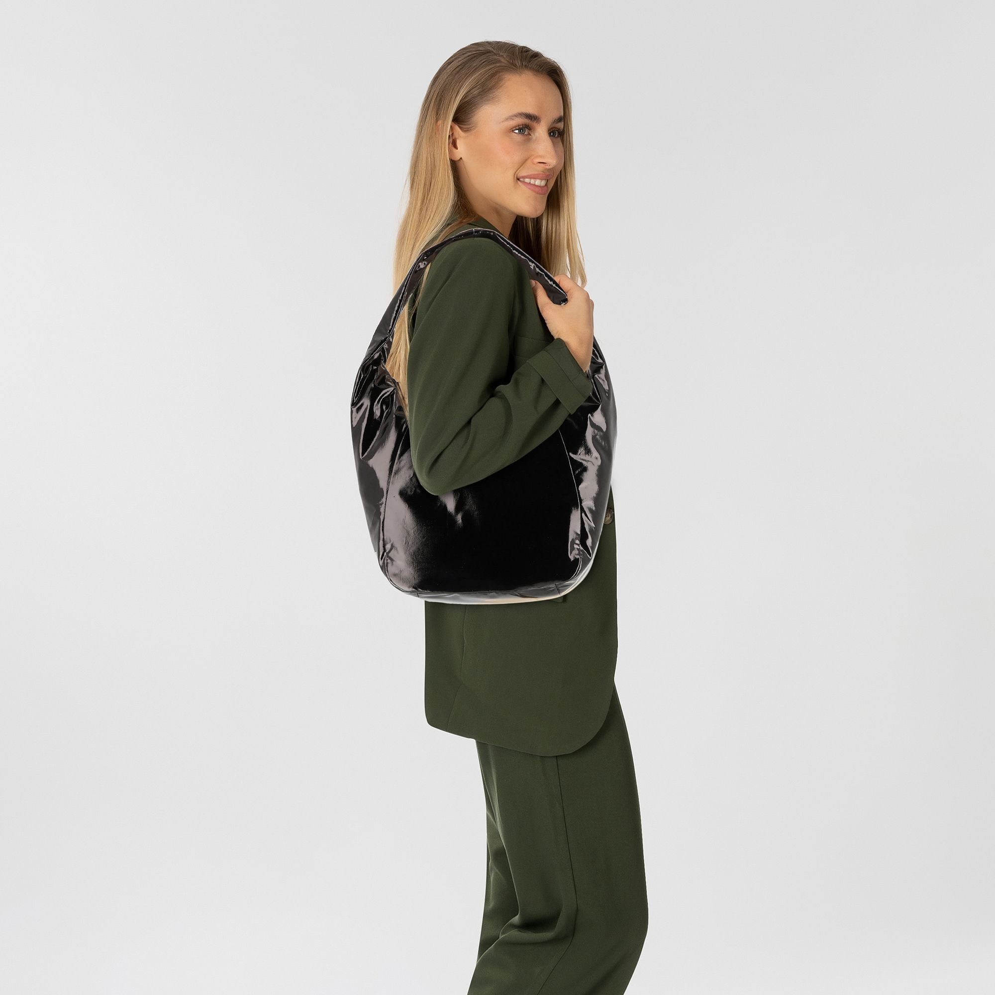 Liebeskind Berlin Schultertasche Farrah, Polyurethan günstig online kaufen