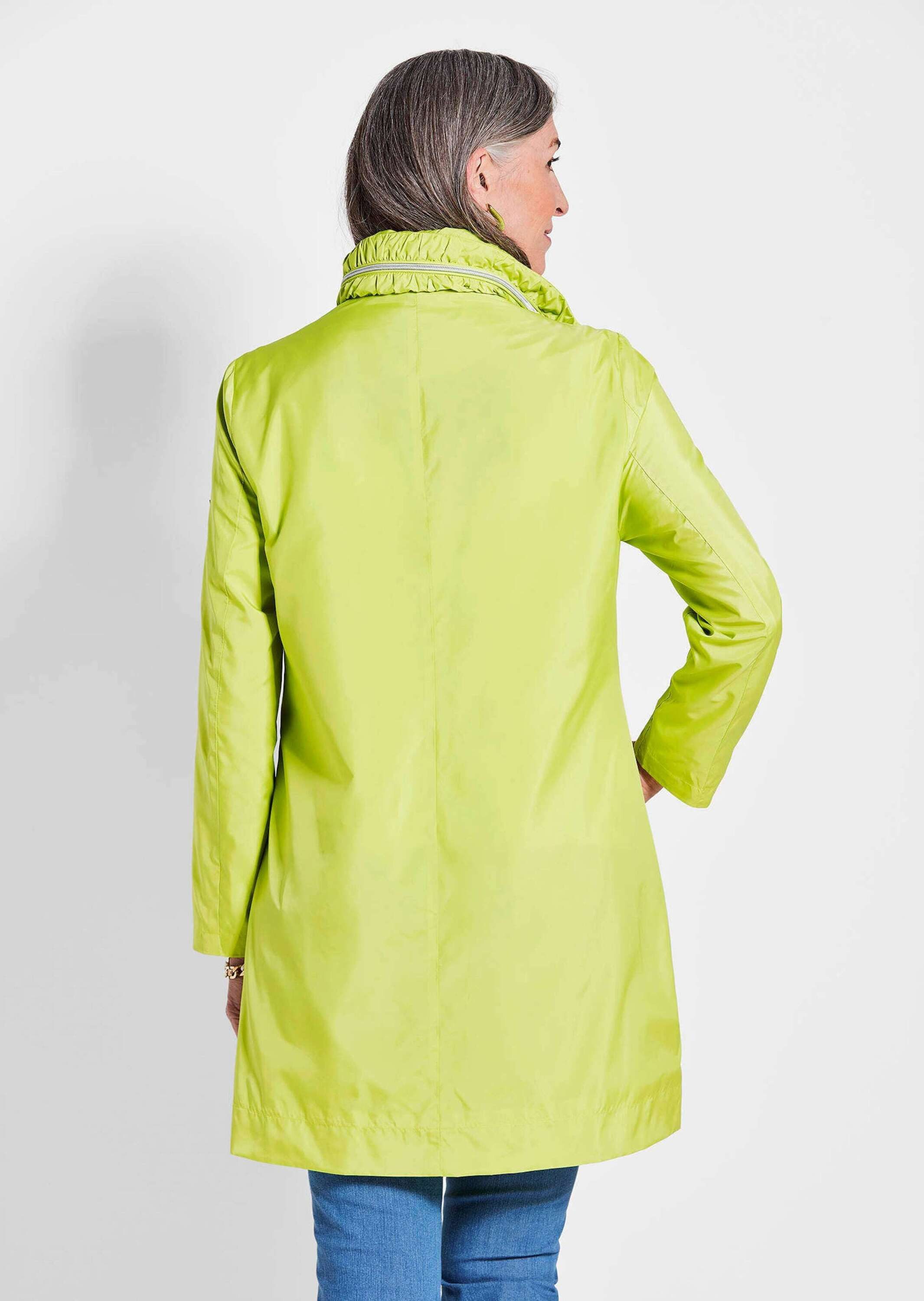 GOLDNER Kurzmantel Leicht wattierter Kurzmantel Matt schimmernde Damen Funktionsjacke mit versteckter Kapuze