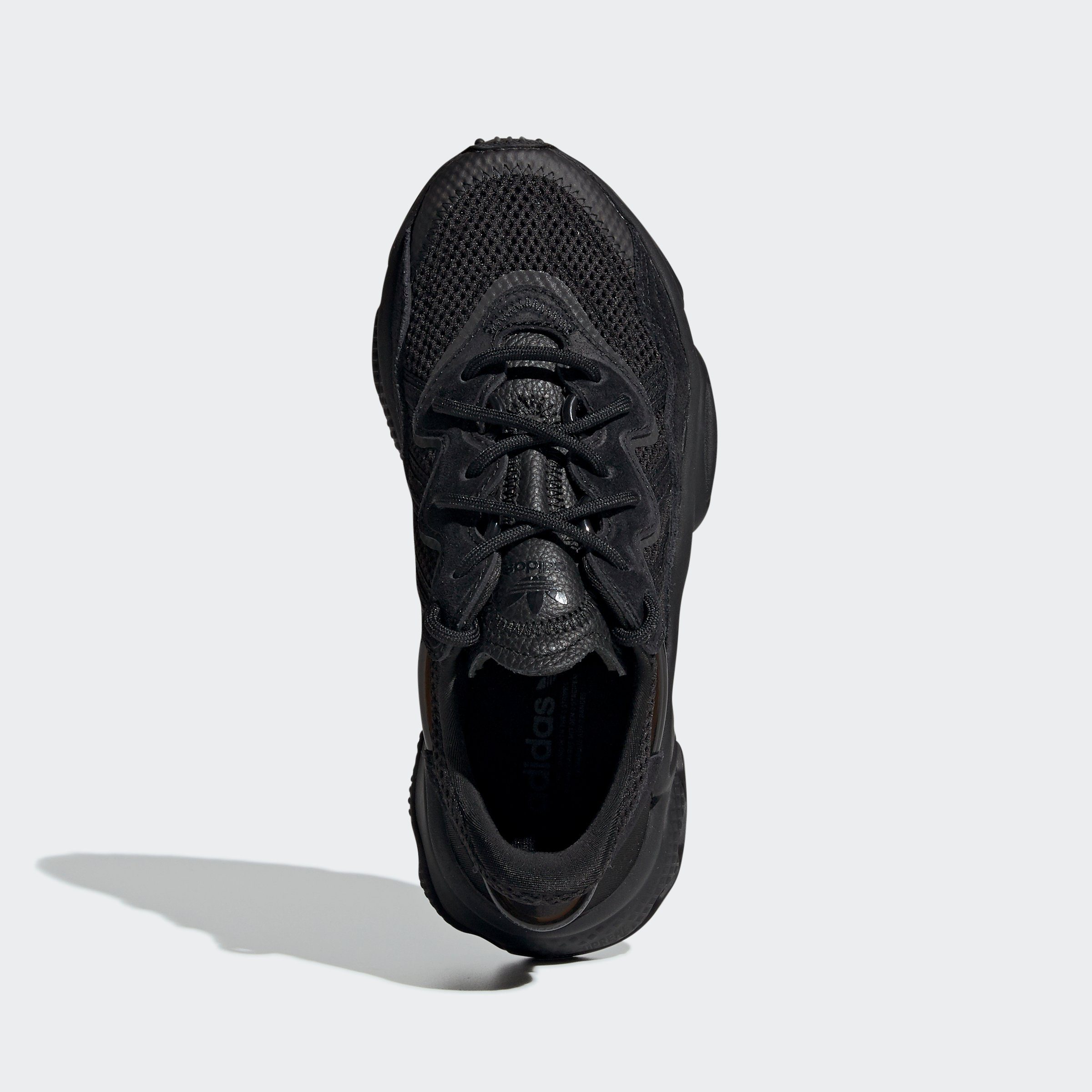 adidas Originals Core Black Black Sneaker Grey / Metallic Trace / OZWEEGO Core